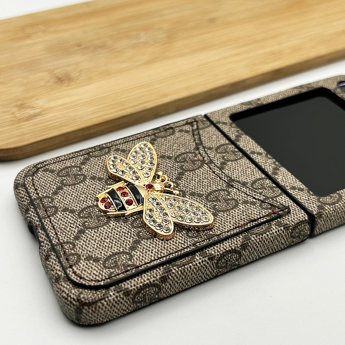 Samsung Galaxy Z Flip 7 FE Luxury GG Bee Design Card Holder Leather Case Cover