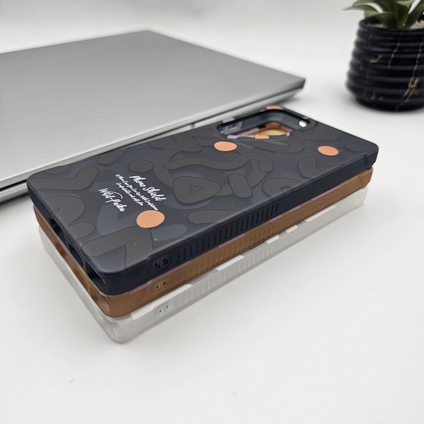 Samsung Galaxy S24 Smokey Graffiti Magnetic Magsafe Case