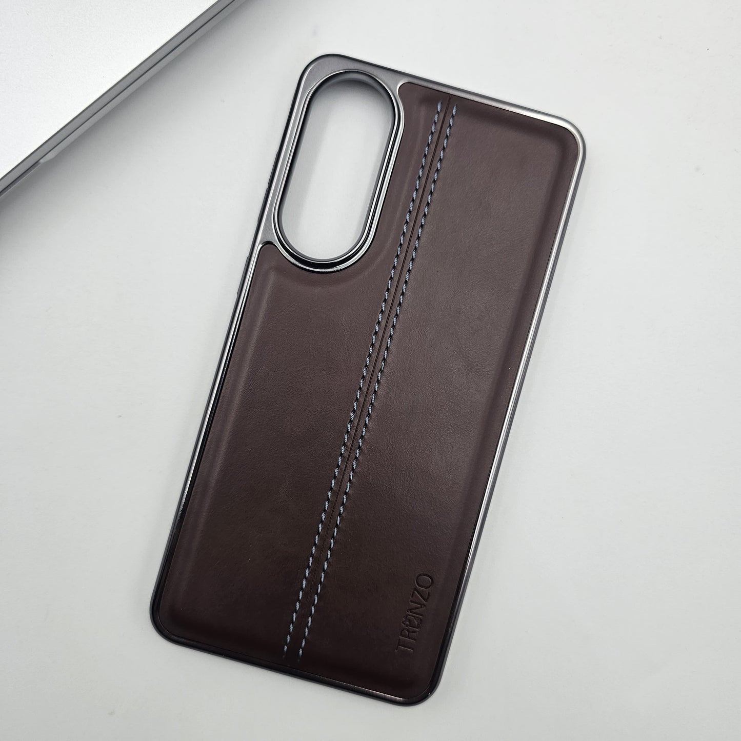 Samsung Galaxy S25 Edge Centre Stitched Leather Chrome Case