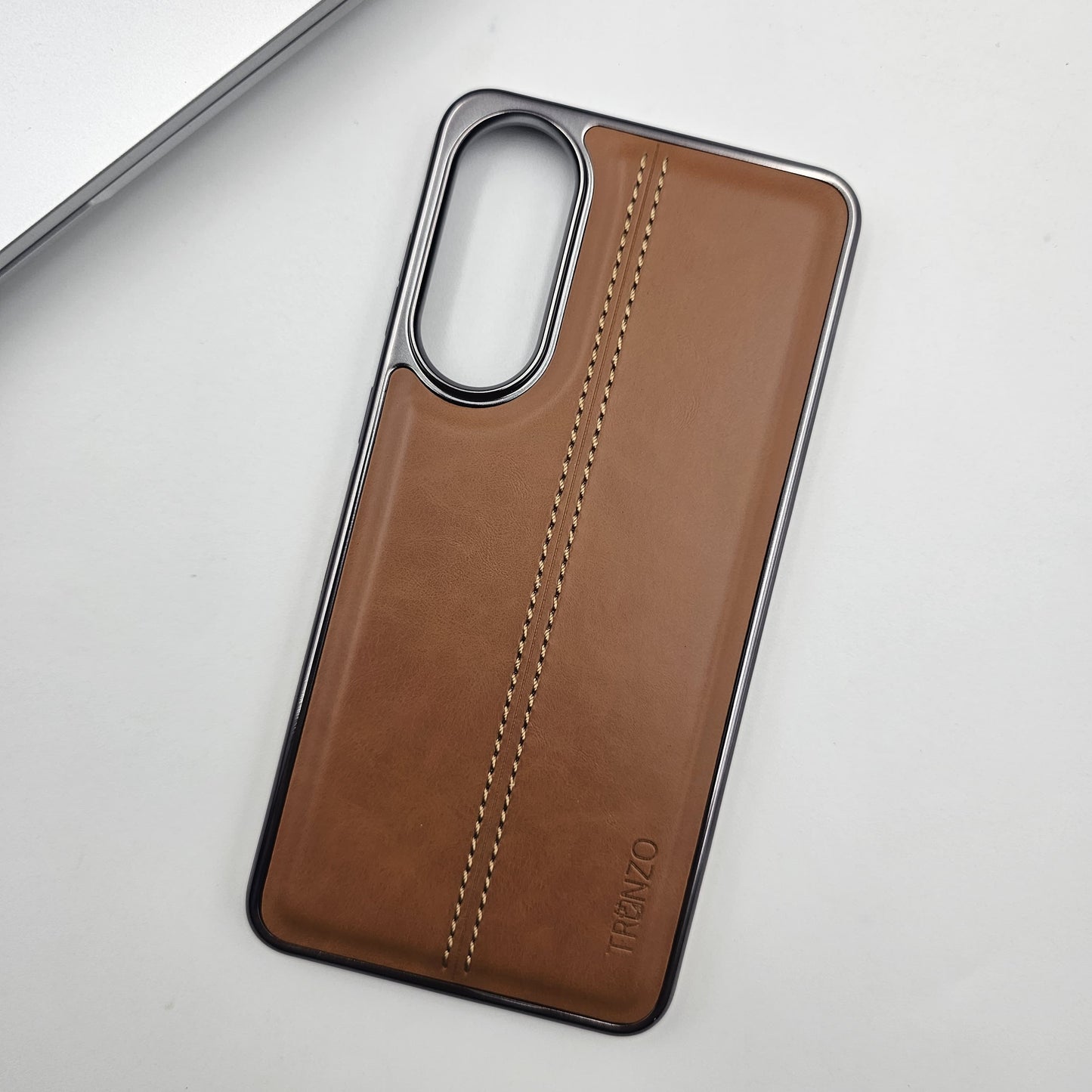 Samsung Galaxy S25 Edge Centre Stitched Leather Chrome Case