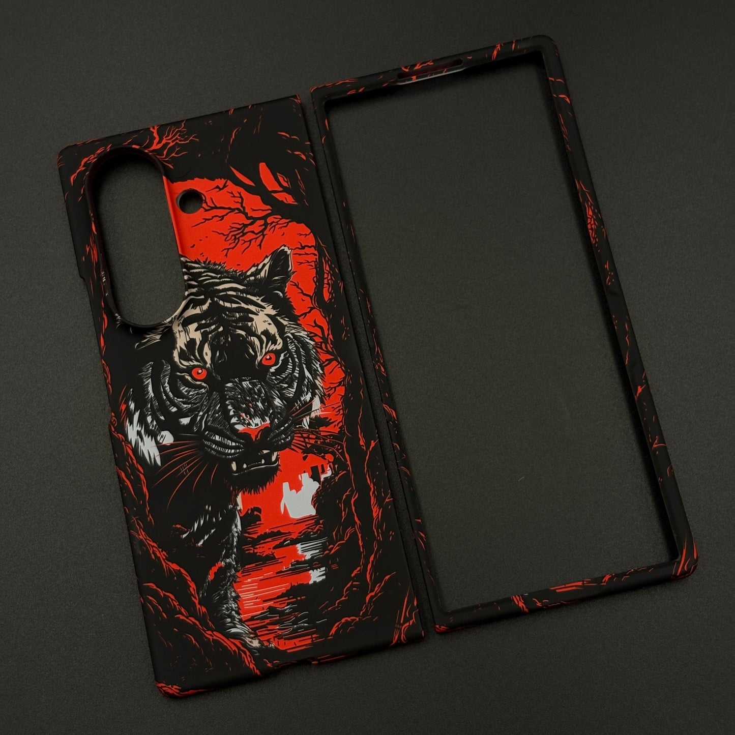Tiger Flame Noir Carbon Fiber Hidden MagSafe Case for Samsung Galaxy Z Fold 7