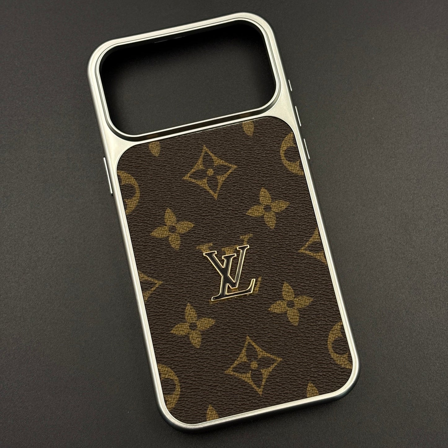 Luxury Fashion Brand Leather-Texture Case with Metallic Logo for iPhone 17 Series