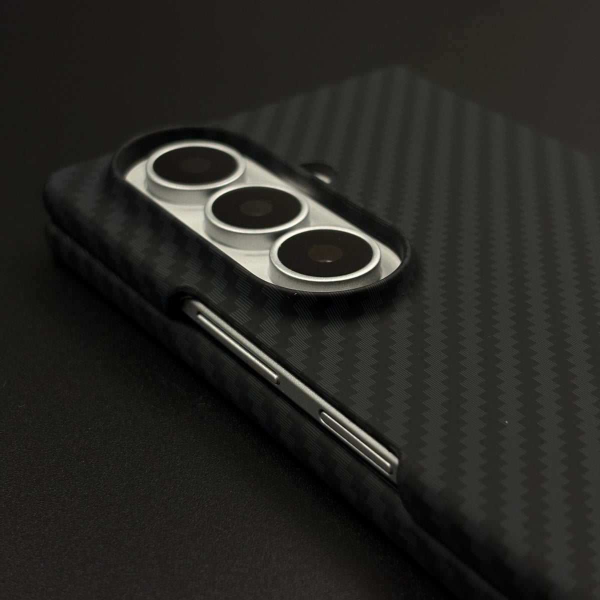 Samsung Galaxy Z Fold 6 Black Premium Slim Case | Rare Aramid Texture Finish | Real Carbon Fibre Feel | Hidden MagSafe