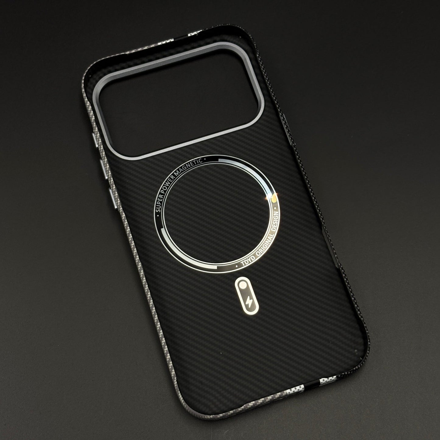 Aramid Texture Case Stripe Pattern Gray for iPhone 17 Series | Carbon Fibre Feel | Hidden MagSafe | Ultra Slim Fit