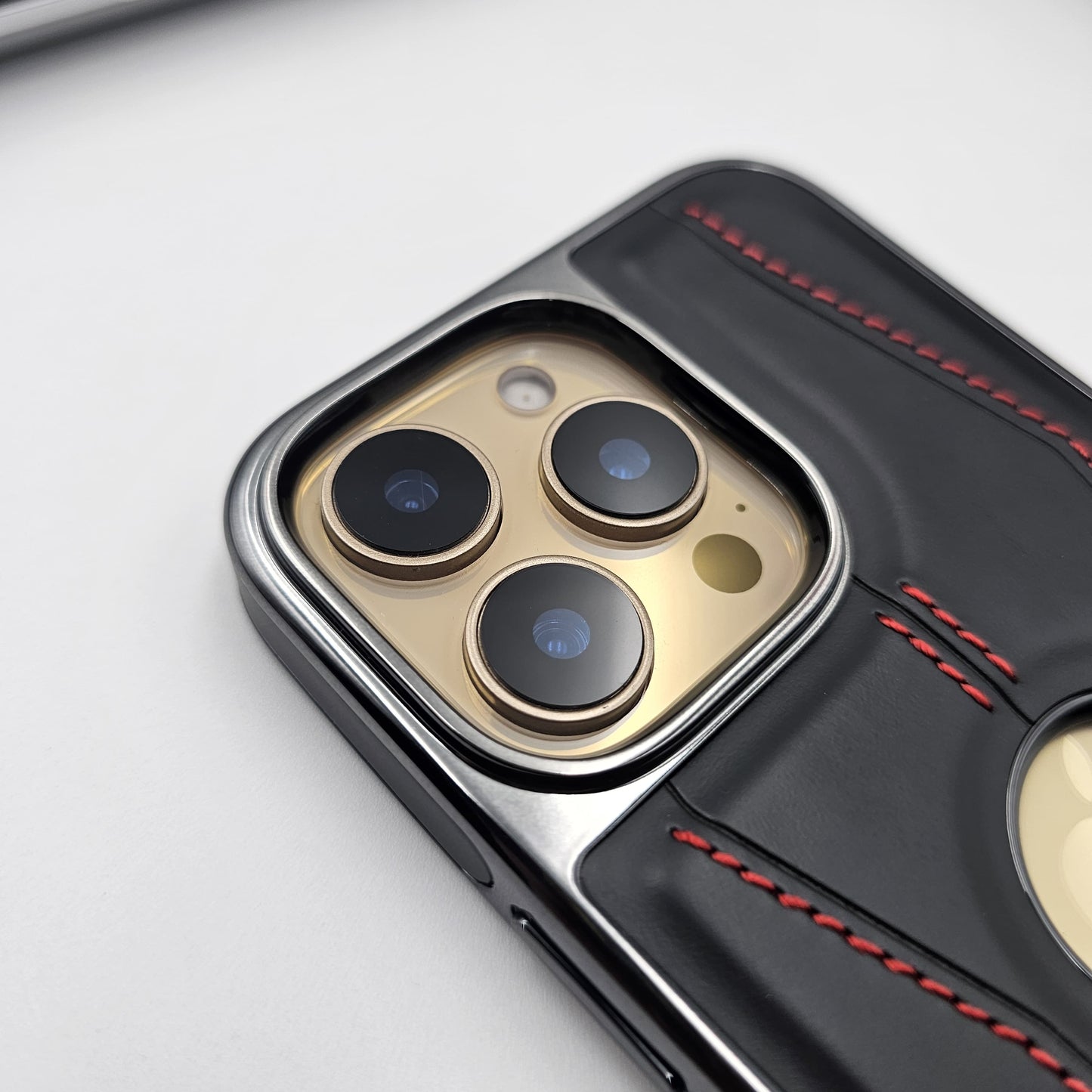 iPhone 3 Stripe Stitched Leather Case Minimalistic Design