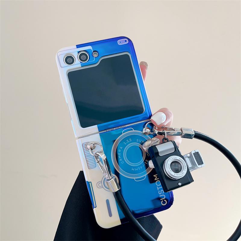 Vintage Camera Case with Flash & Sling for Samsung Galaxy Z Flip 7 FE | Retro Design | Functional LED Light