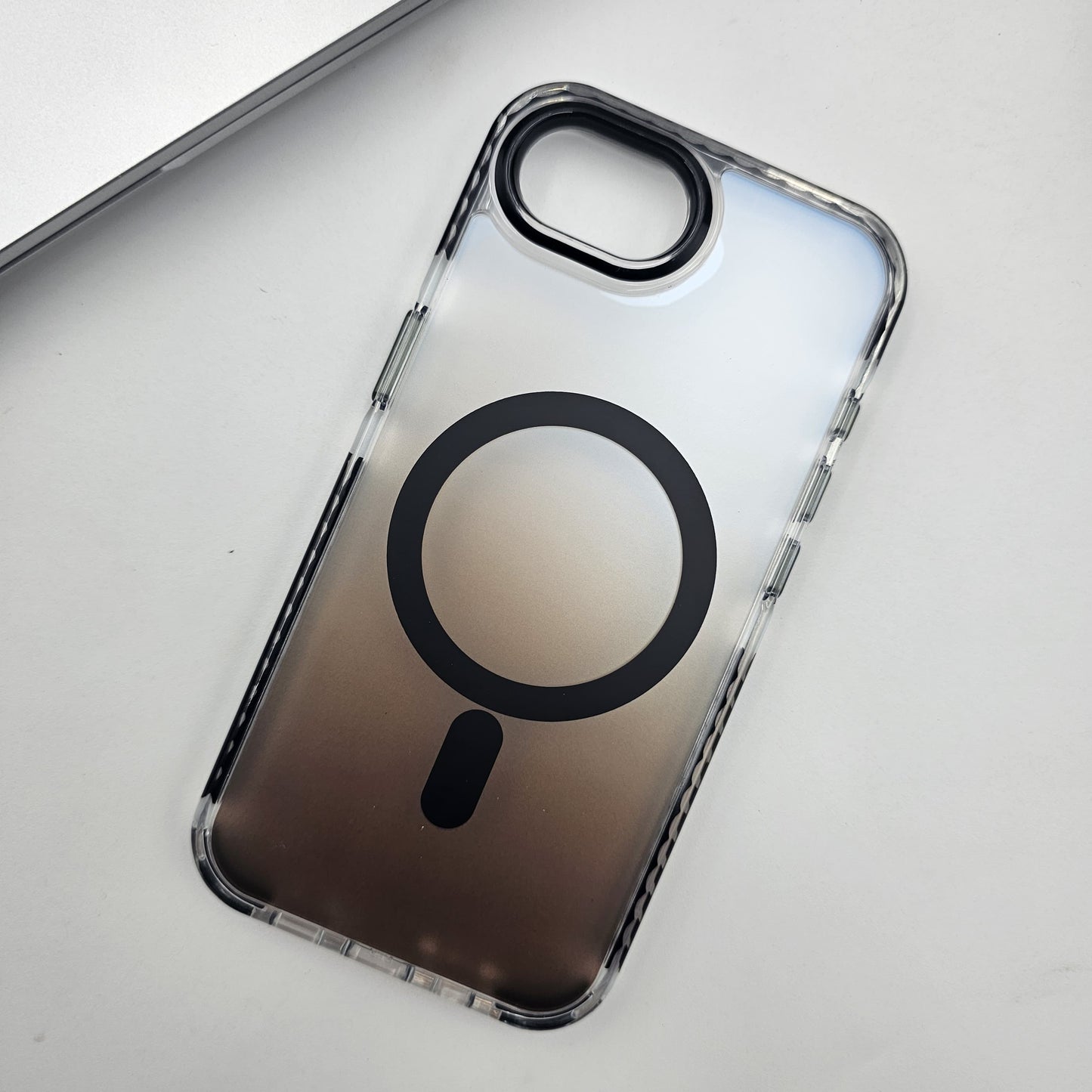 iPhone 16E Non Yellow OG Gradual Premium Matte Magsafe Case