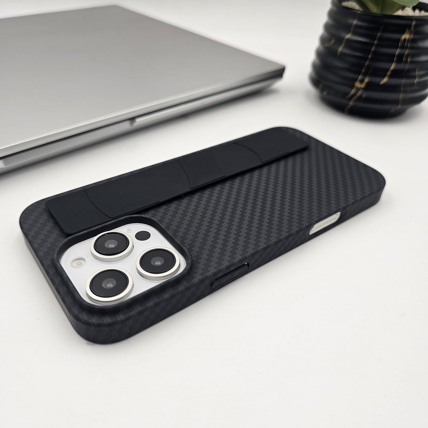 iPhone Carbon Fibre Wristband Matte Case