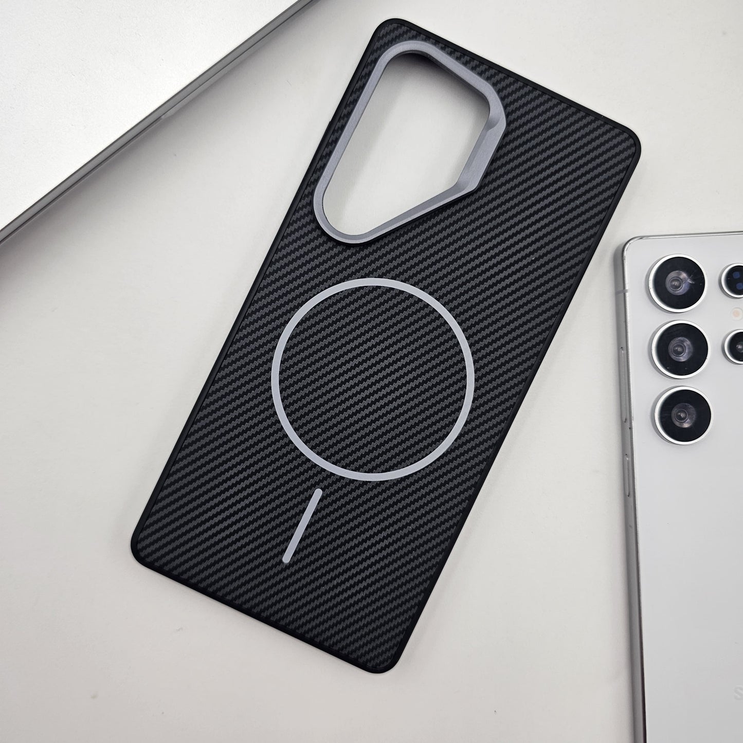 Samsung Galaxy S25 Ultra Carbon Fibre Magsafe Metal Camera Bump Case