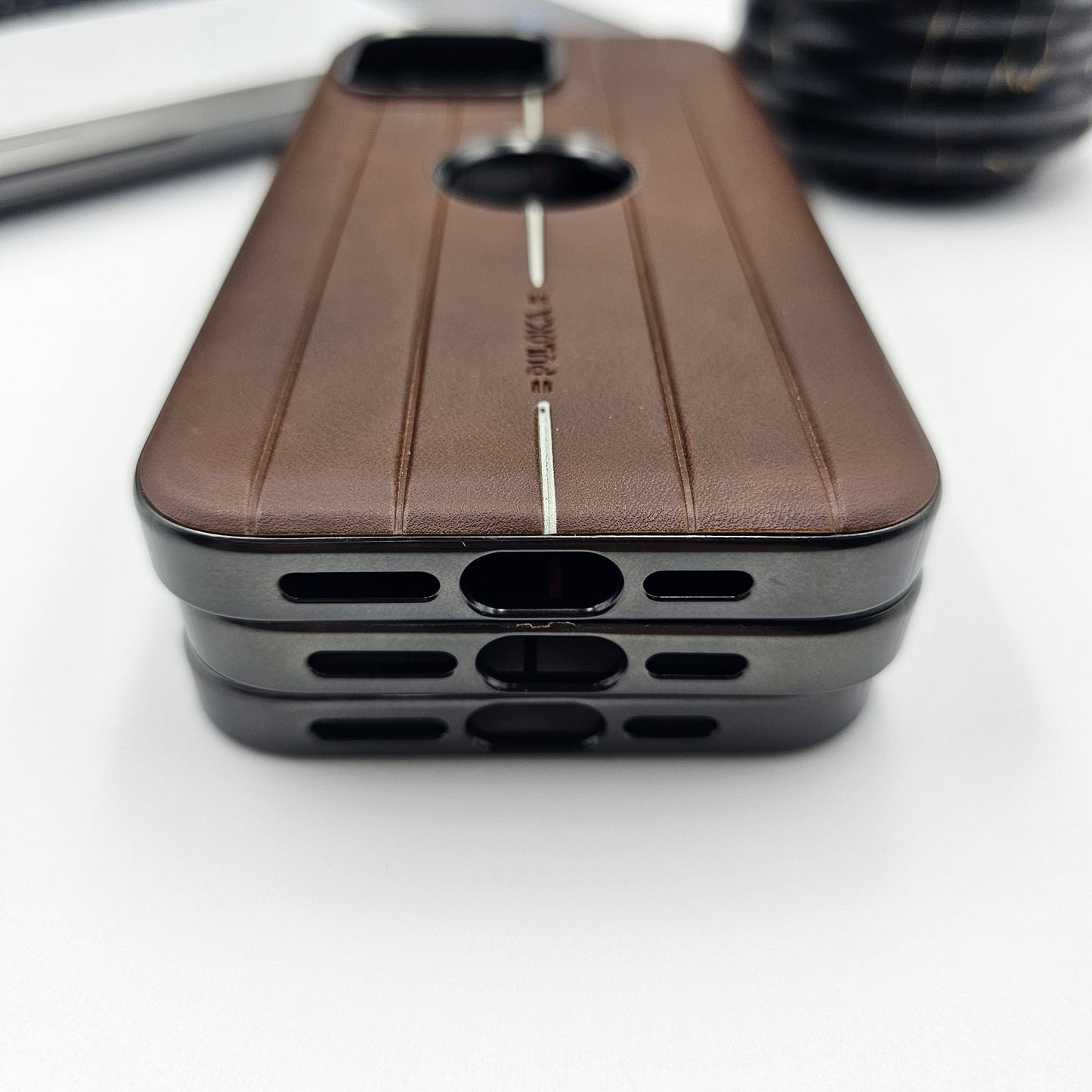 iPhone Vertical Grid Logot Cut Pattern Inside Velvet Microfiber Case