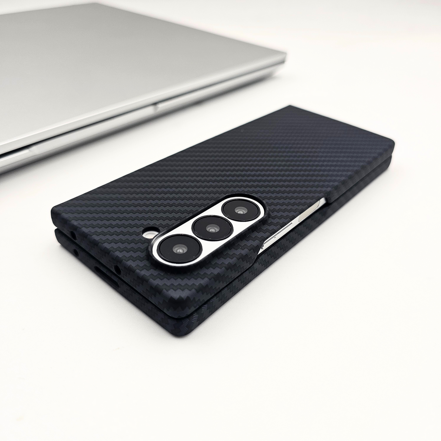 Black Premium Slim Case for Samsung Galaxy Z Fold 8 Ultra  | Rare Aramid Texture Finish | Real Carbon Fibre Feel | Hidden MagSafe