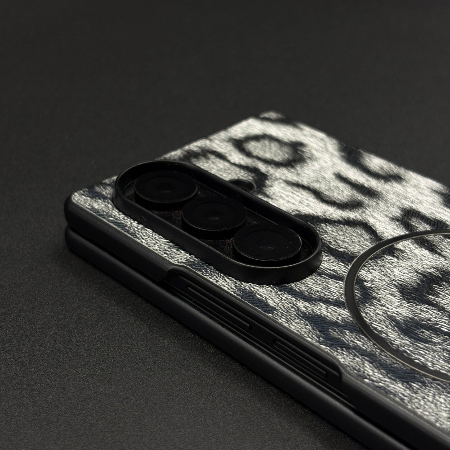 Leopard Print PU Leather Case for Samsung Galaxy Z Fold 7 | MagSafe Compatible | Bold Feel | Stylish Protection