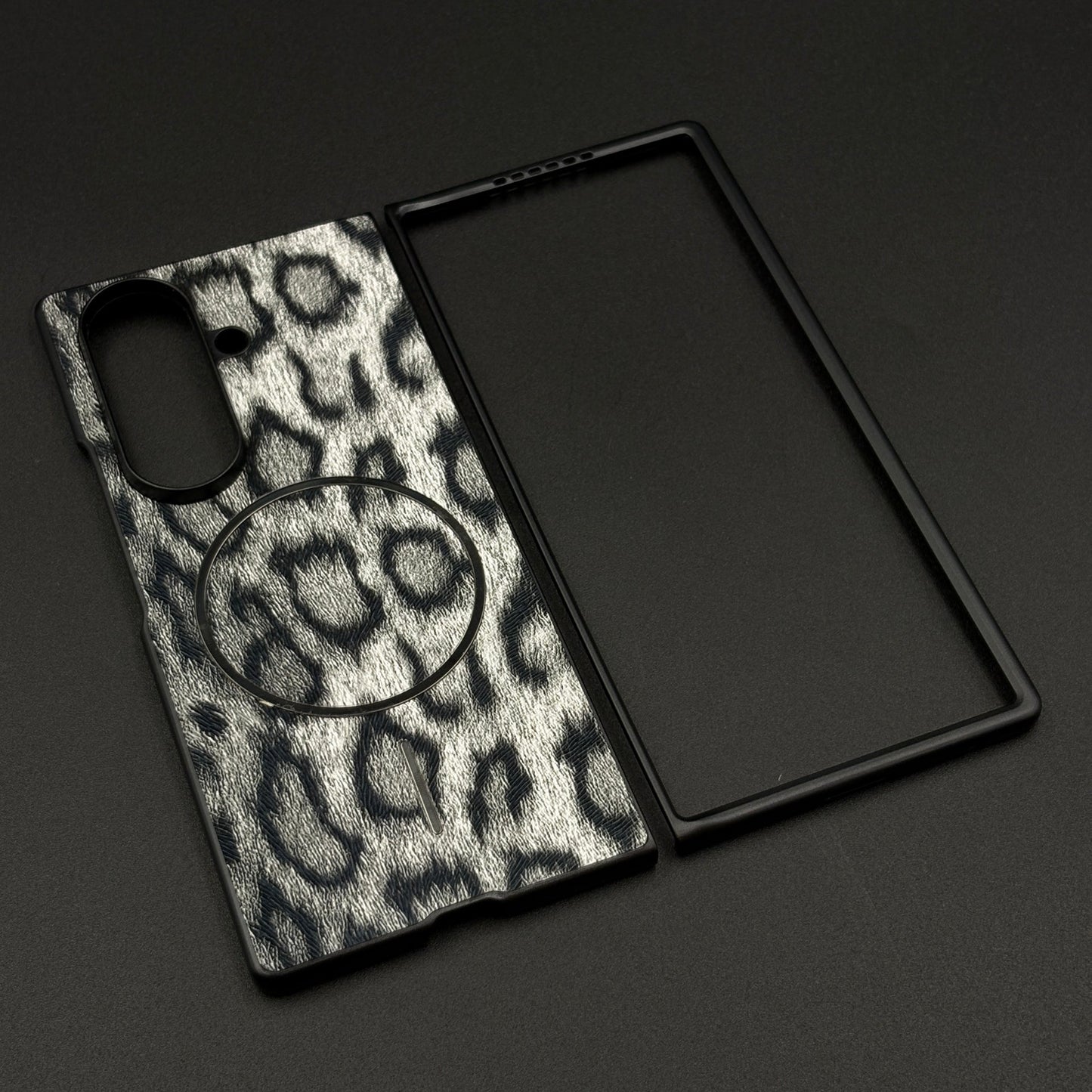 Leopard Print PU Leather Case for Samsung Galaxy Z Fold 7 | MagSafe Compatible | Bold Feel | Stylish Protection