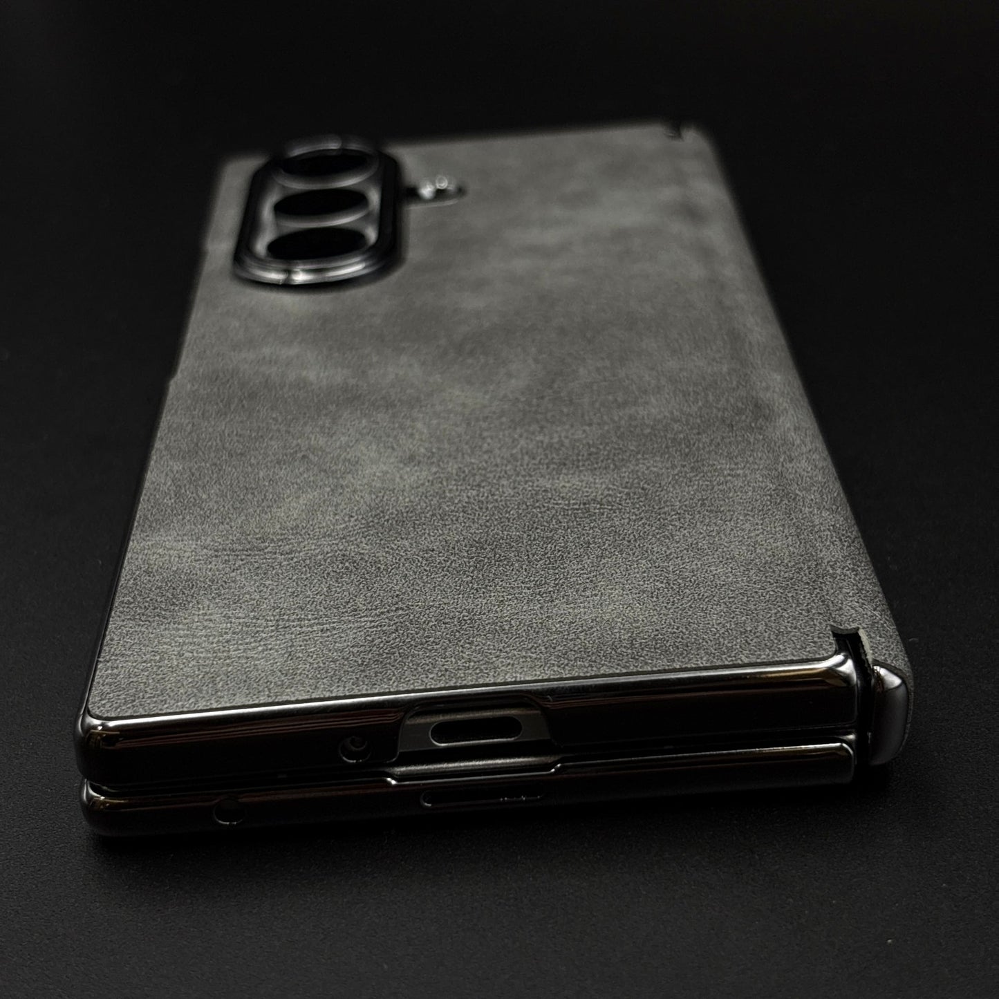 Protective Leather Case for Samsung Galaxy Z Fold 6 | Carbon Fibre Feel  | Front Display & Hinge Guard | Luxury Edition