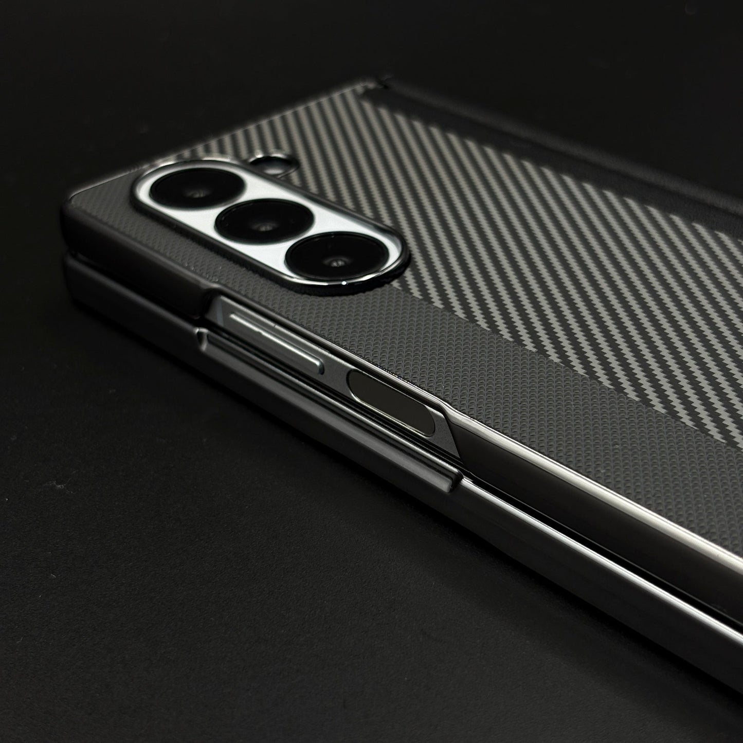 Dual Shade Carbon Fibre Case for Samsung Galaxy Z Fold 7 | Front Display & Hinge Guard | Luxury Edition