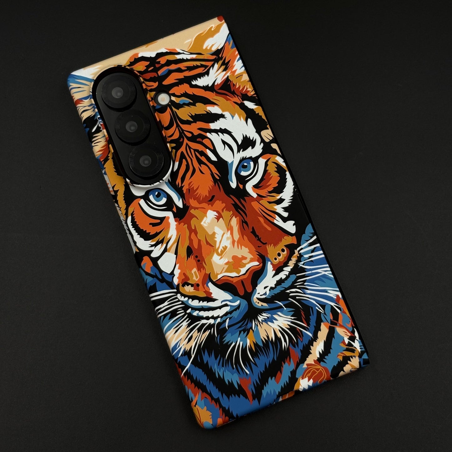 Tiger Premium Slim Case for Samsung Galaxy Z Fold 8 Ultra | Rare Aramid Texture Finish | Real Carbon Fibre Feel | Hidden MagSafe