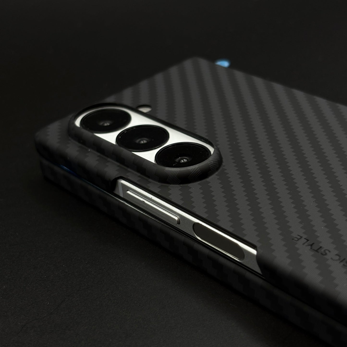 Ultra Thin Carbon Fibre Feel Case for Samsung Galaxy Z Fold 5