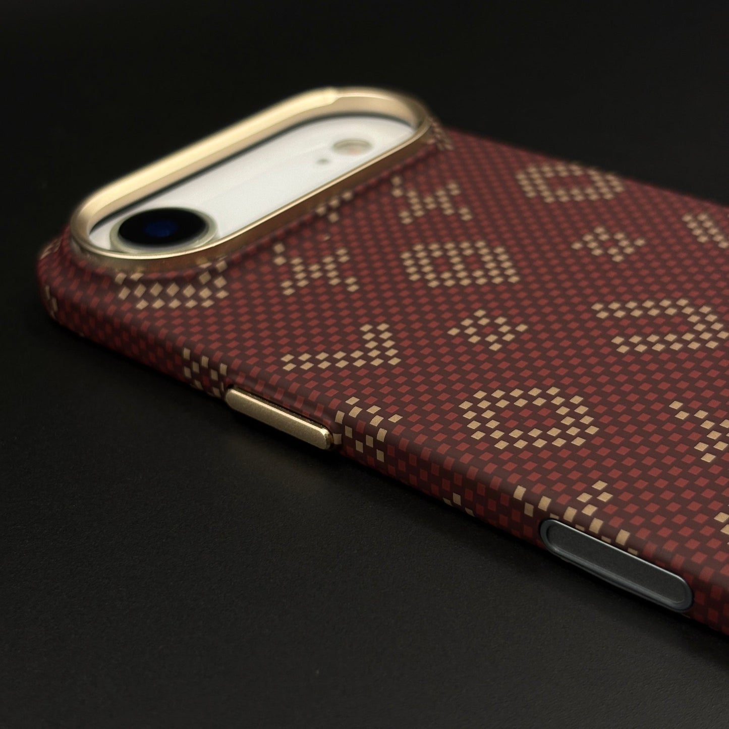 Glow in the Dark Aramid Fiber Phone Case Cover for iPhone 17 Air | Hidden Magsafe | Luminous Design