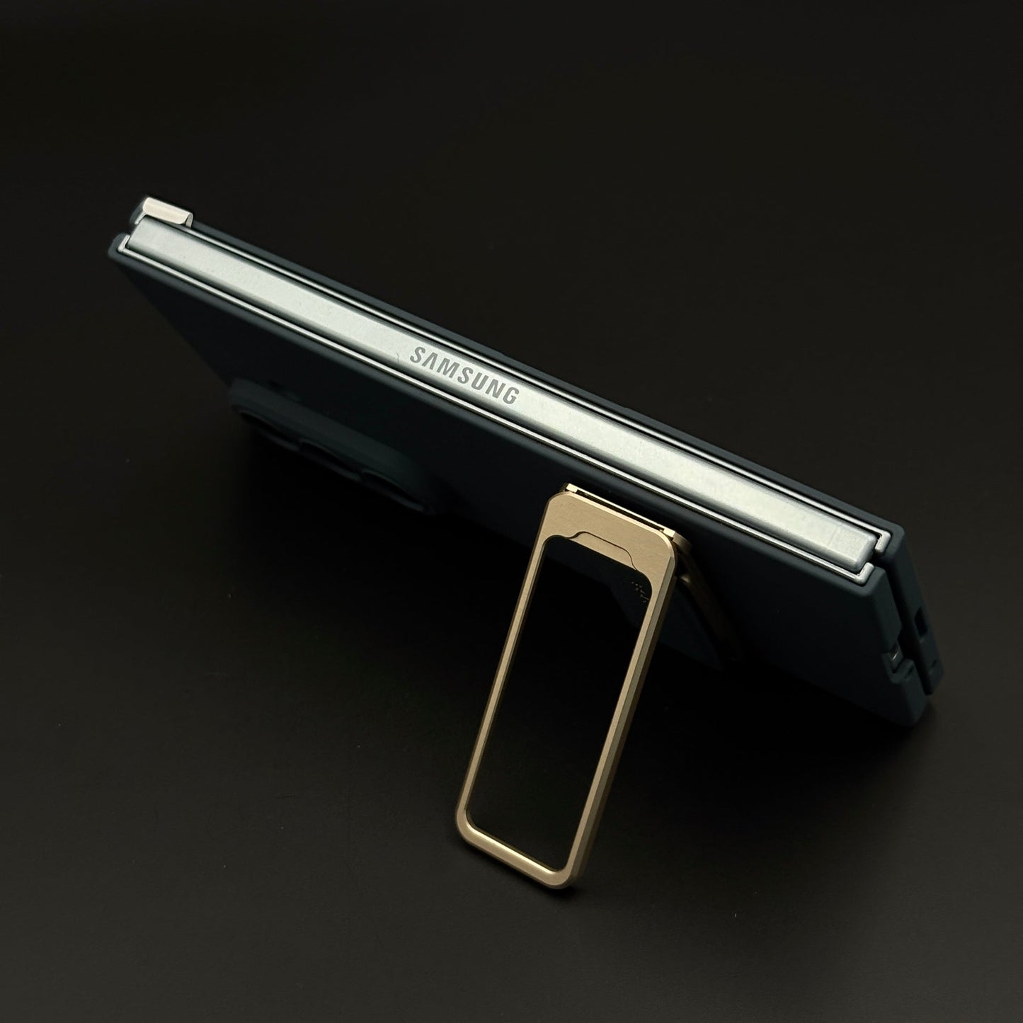 Minimalist Metal Kickstand Case for Samsung Galaxy Z Fold 7 | Slim Premium Protection