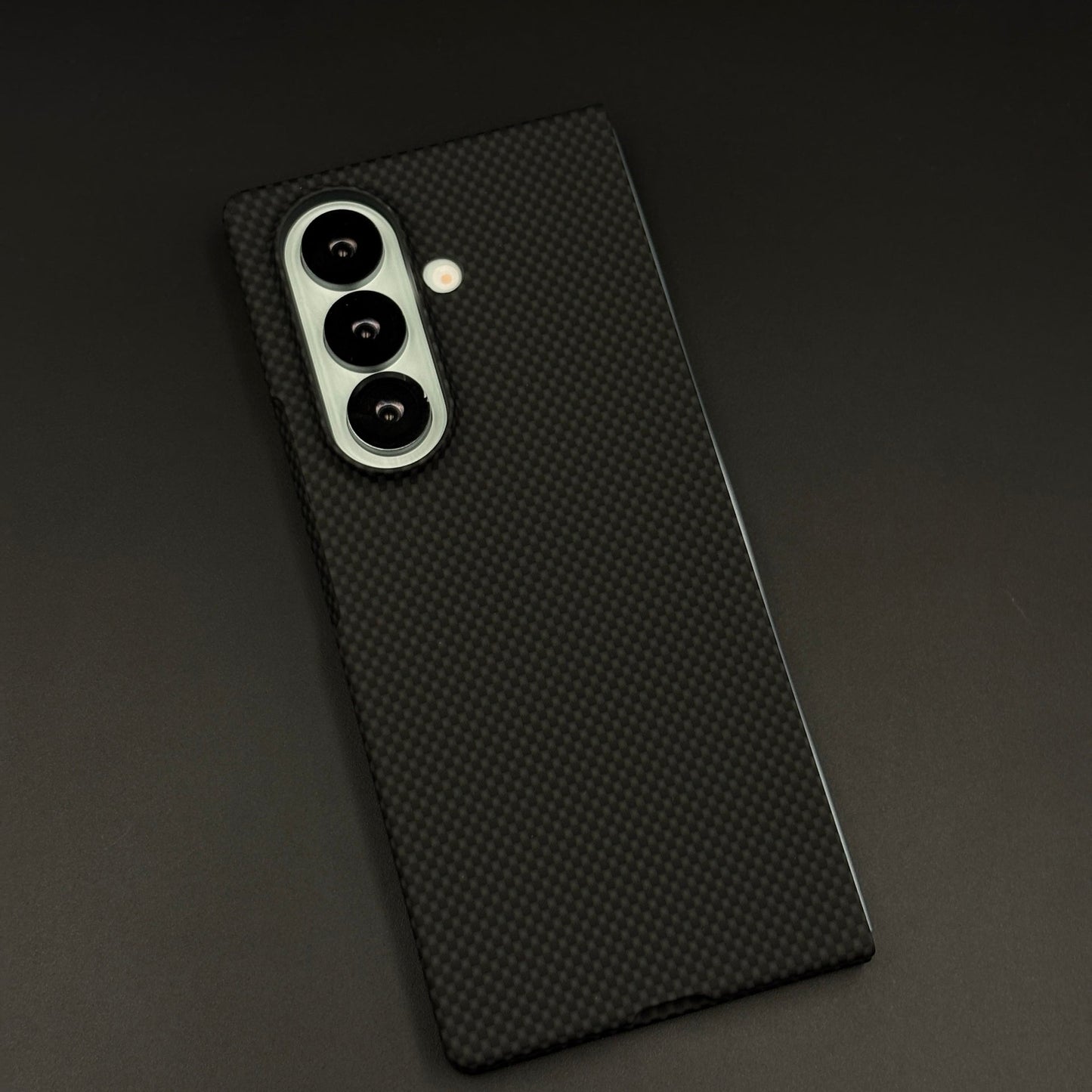 Aramid Texture Case Matte Carbon Black for Samsung Galaxy Z Fold 7 Carbon Fibre Feel | Hidden MagSafe | Ultra Slim Fit