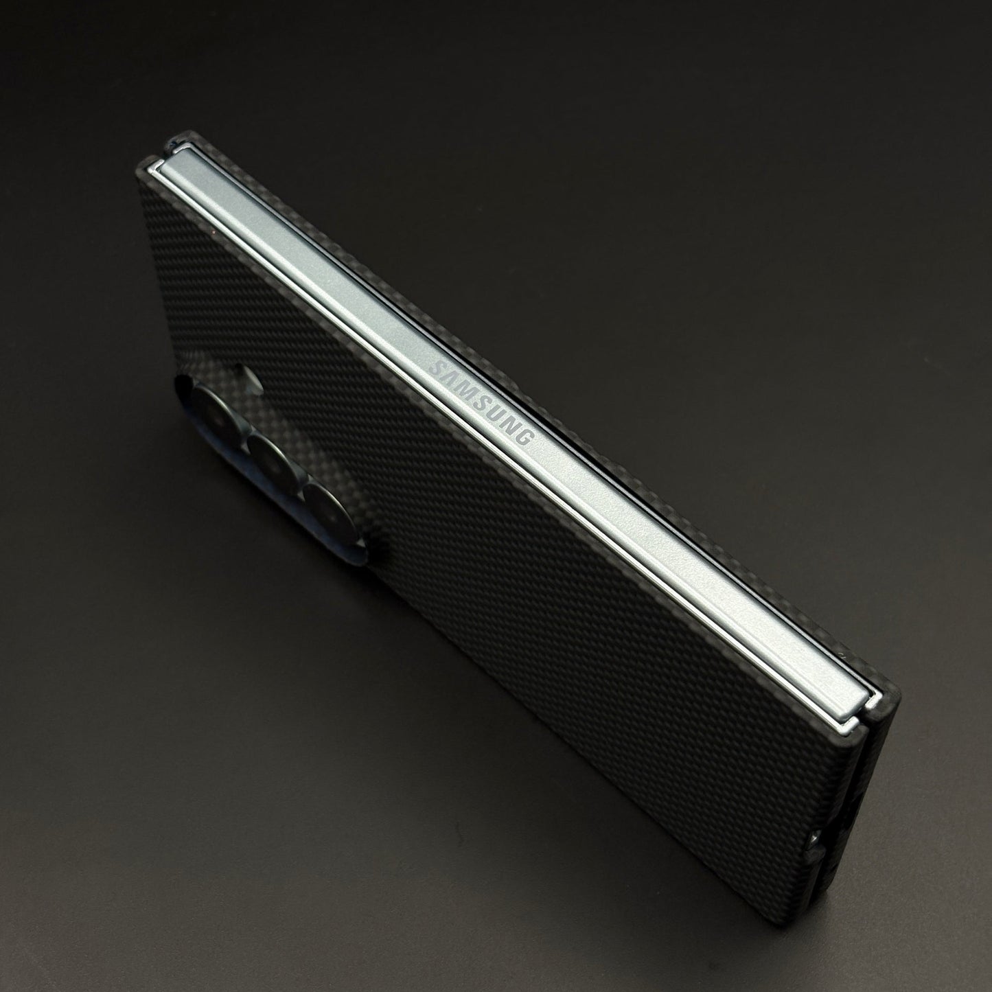 Aramid Texture Case Matte Carbon Black for Samsung Galaxy Z Fold 7 Carbon Fibre Feel | Hidden MagSafe | Ultra Slim Fit