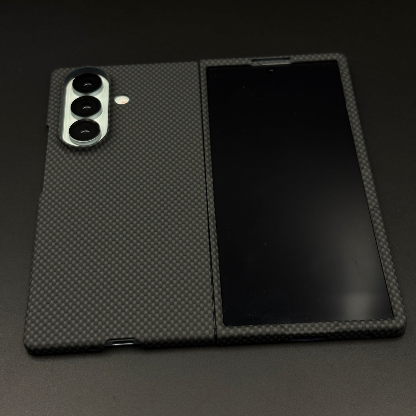 Aramid Texture Case Matte Carbon Black for Samsung Galaxy Z Fold 7 Carbon Fibre Feel | Hidden MagSafe | Ultra Slim Fit