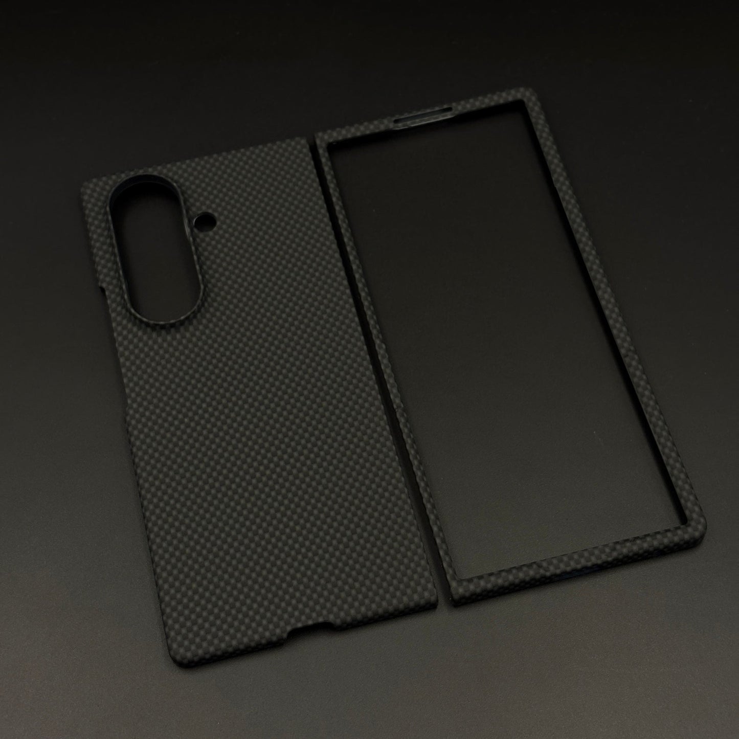 Aramid Texture Case Matte Carbon Black for Samsung Galaxy Z Fold 7 Carbon Fibre Feel | Hidden MagSafe | Ultra Slim Fit