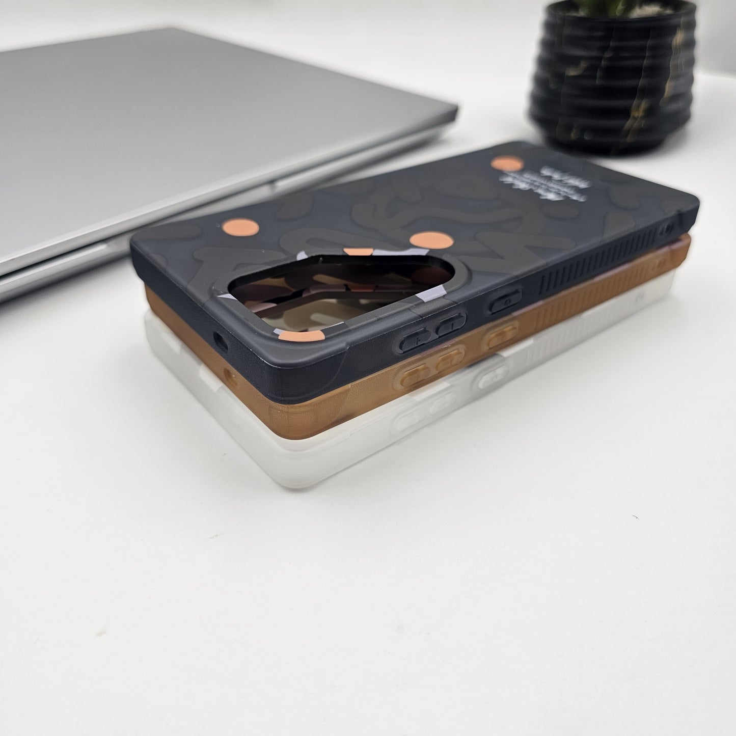 Samsung Galaxy S24 Ultra Smokey Graffiti Magnetic Magsafe Case
