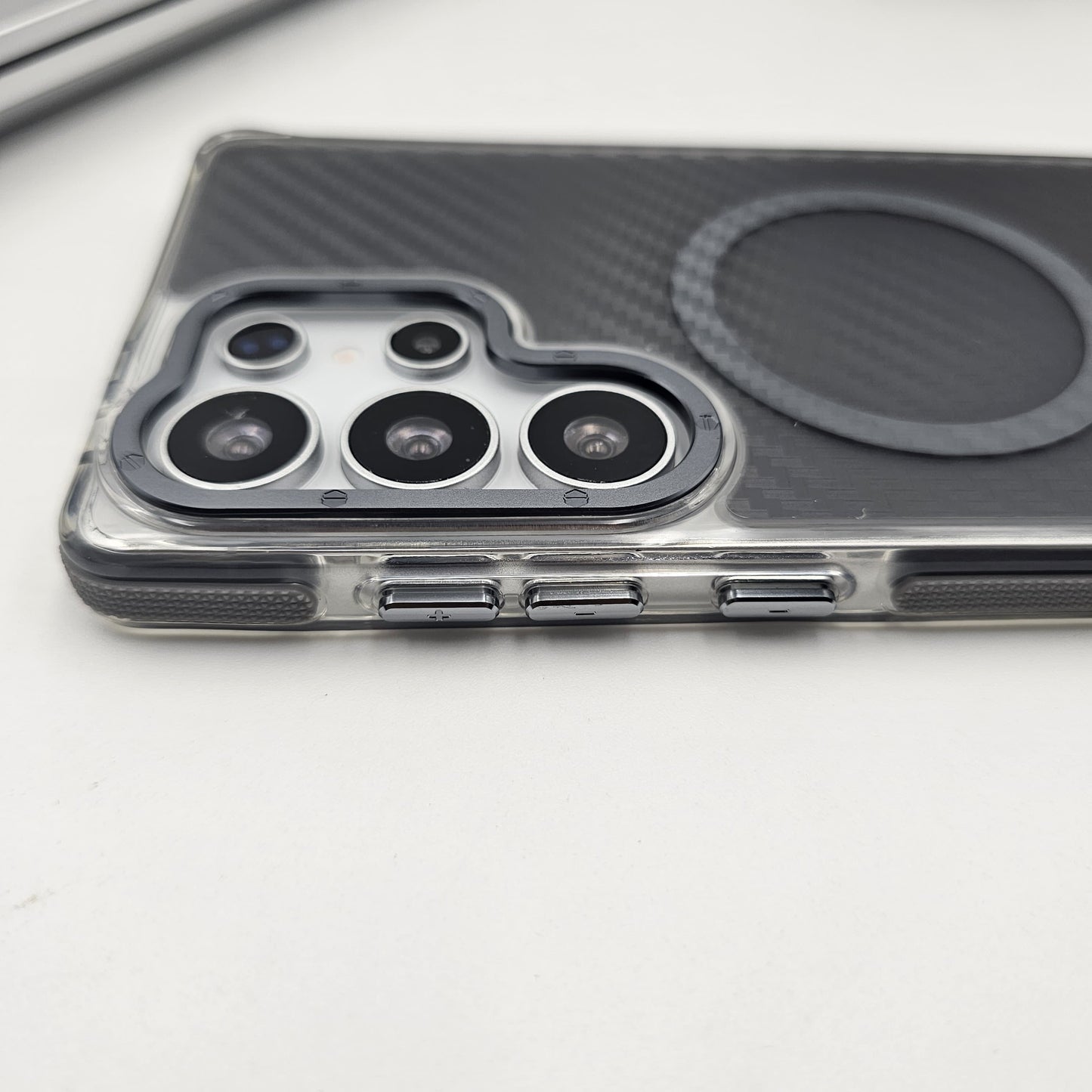 Carbon Fibre Matte MagSafe Case for Samsung Galaxy S24 Ultra | Smokey Finish Protection