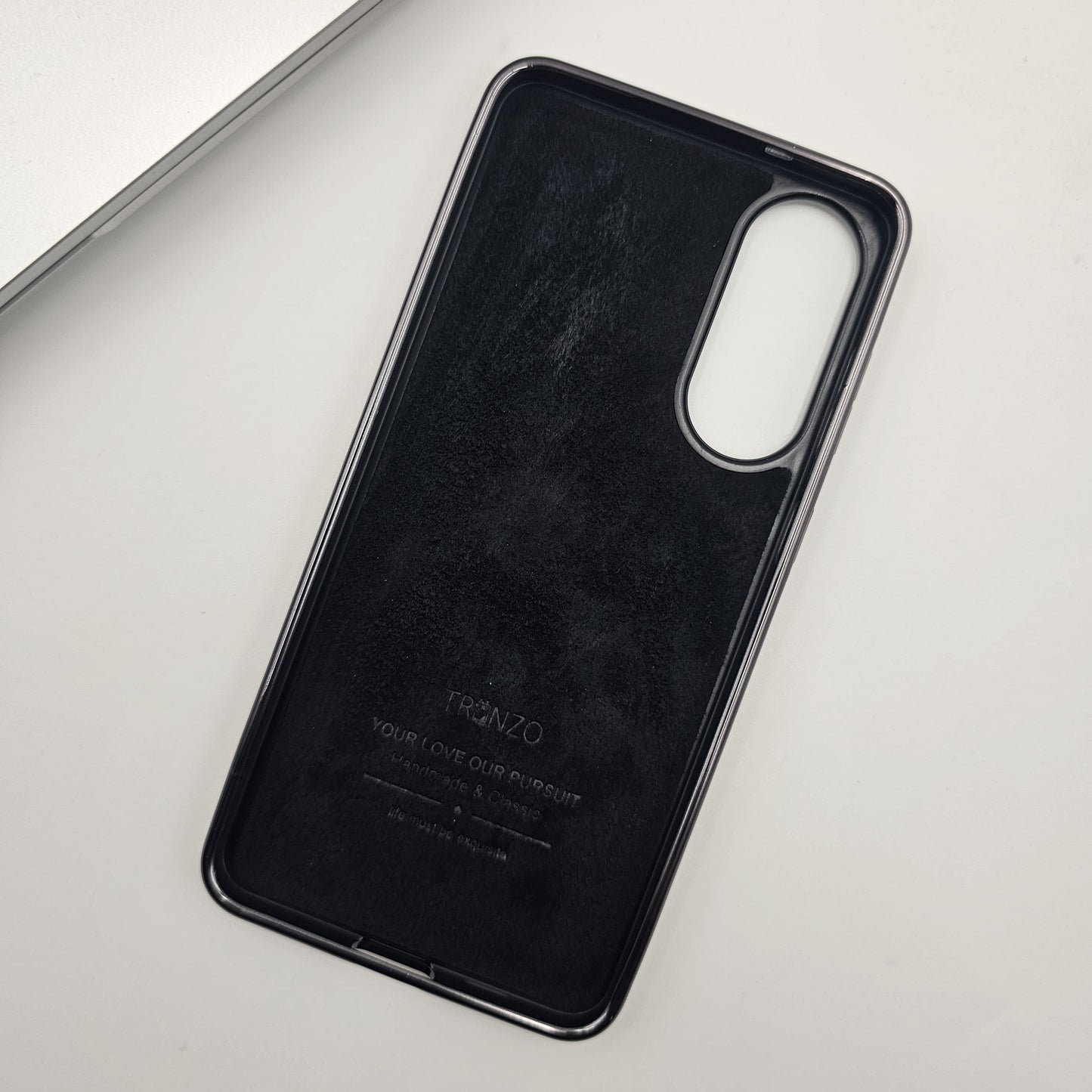 Samsung Galaxy S25 Edge Centre Stitched Leather Chrome Case