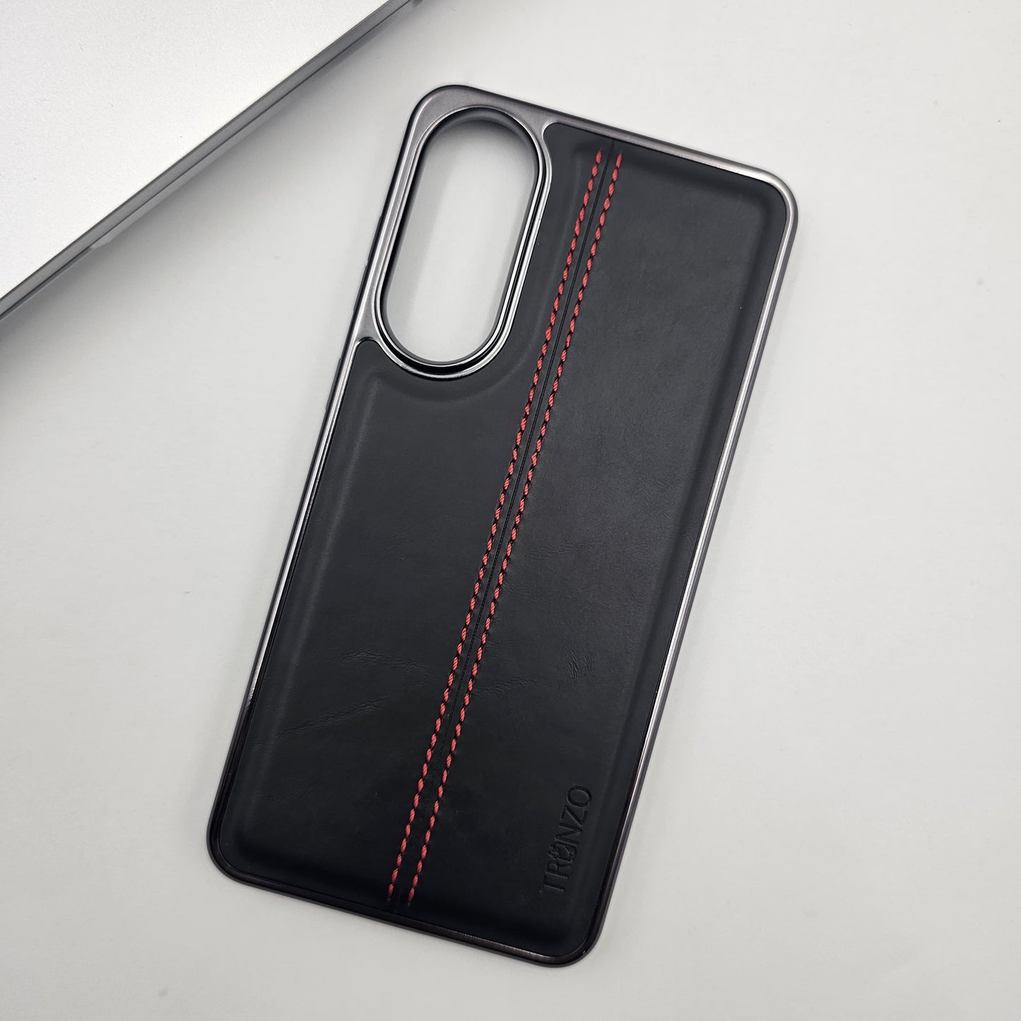 Samsung Galaxy S25 Edge Centre Stitched Leather Chrome Case