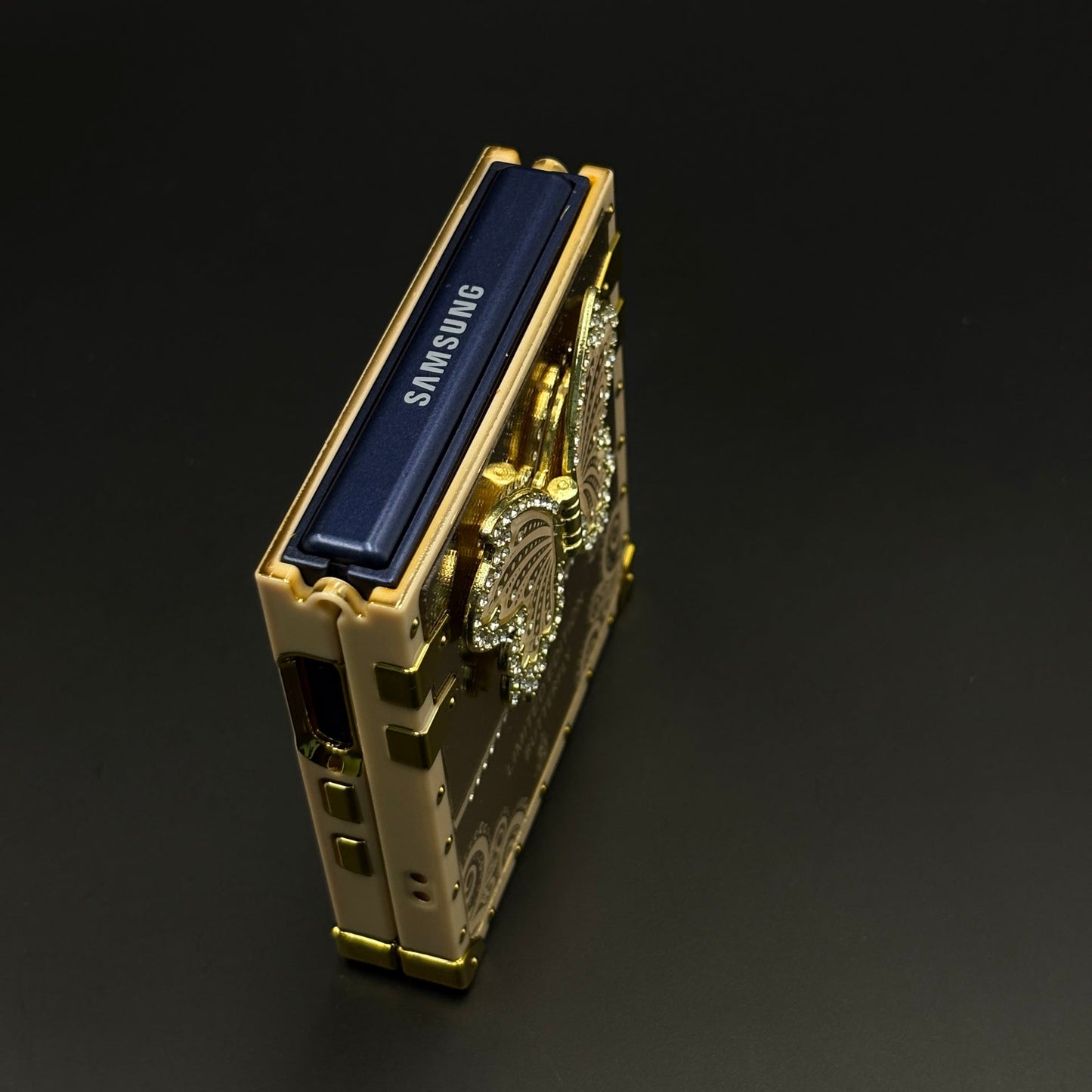 Luxury Butterfly Trunk Case for Samsung Galaxy Z Flip 7 | Gold Mirror Finish | Diamond Butterfly