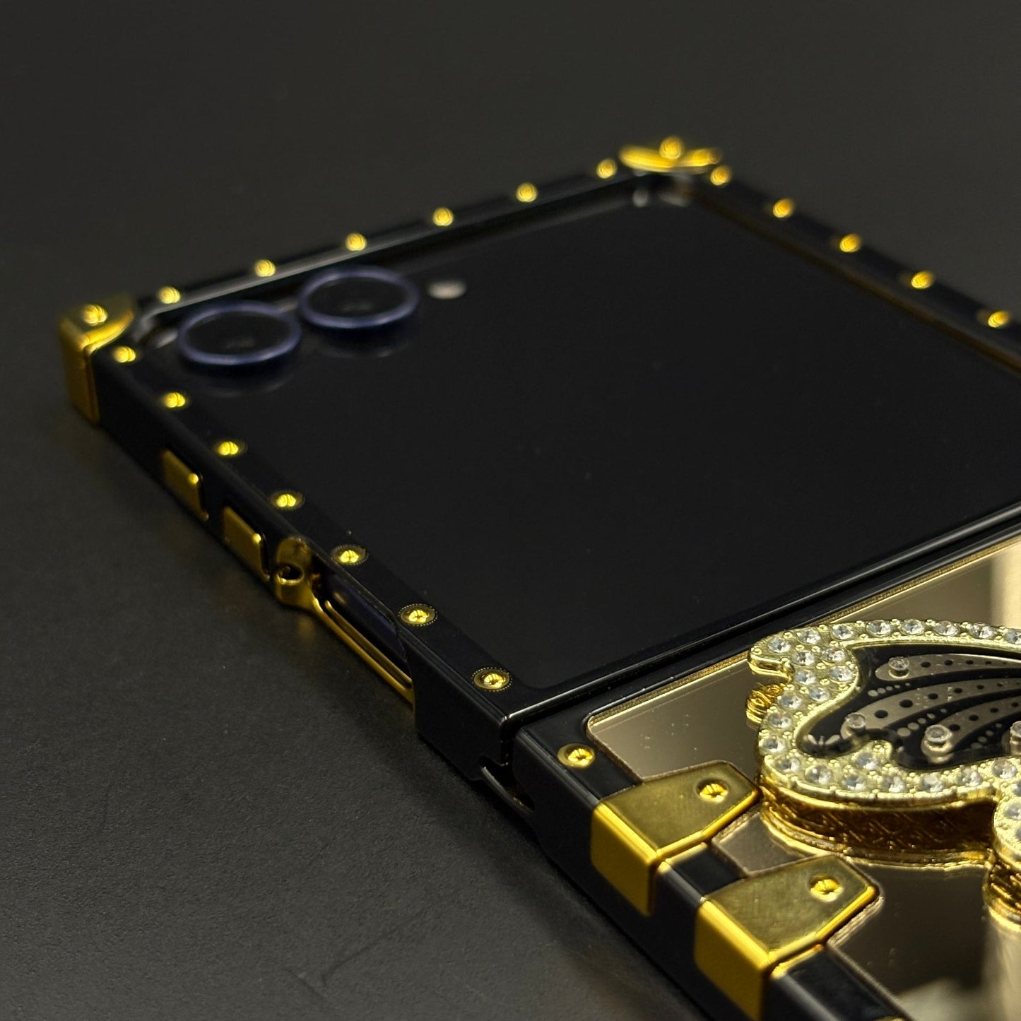Luxury Butterfly Trunk Case for Samsung Galaxy Z Flip 7 | Gold Mirror Finish | Diamond Butterfly