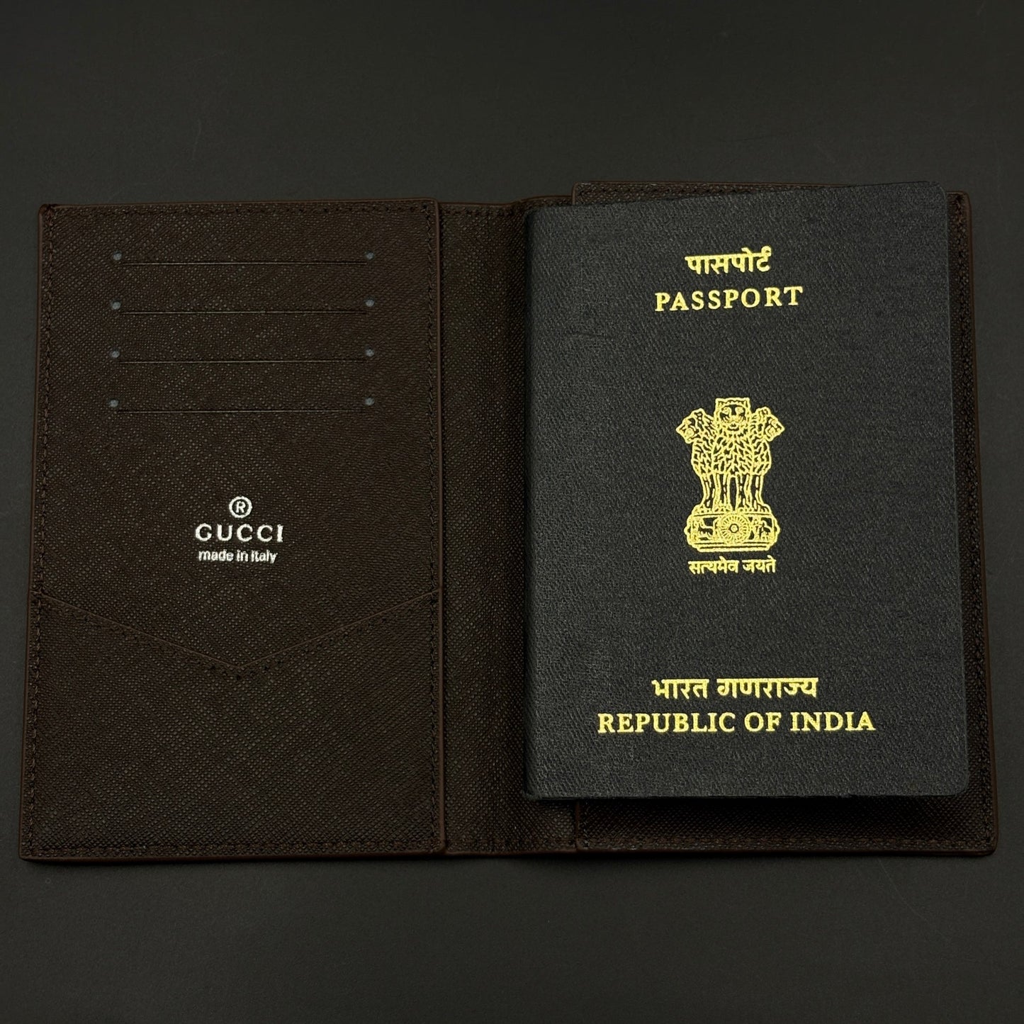 Luxury GG Monogram Passport Holder Case Cover Slim Design for Travel Men Women with Box