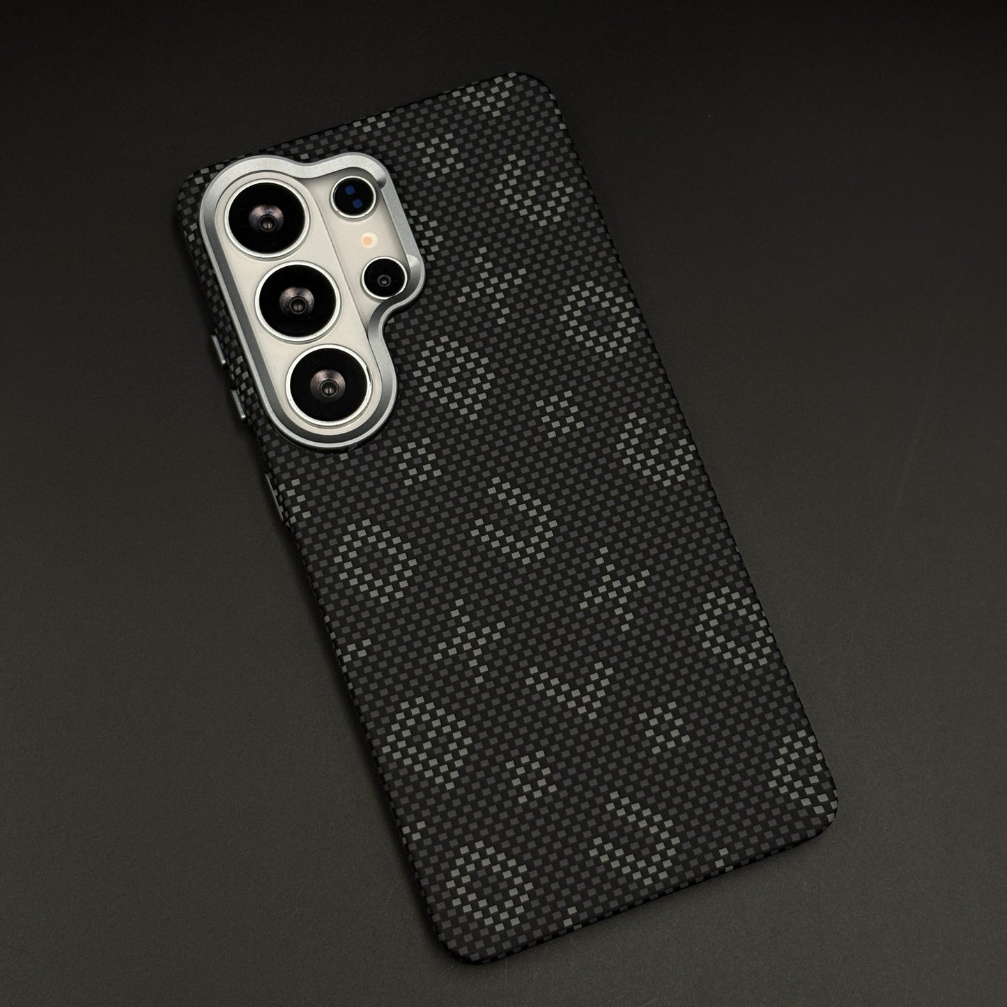 Glow in the Dark Aramid Fiber Case for Samsung Galaxy S26 Ultra | Hidden Magsafe | Luminous Design