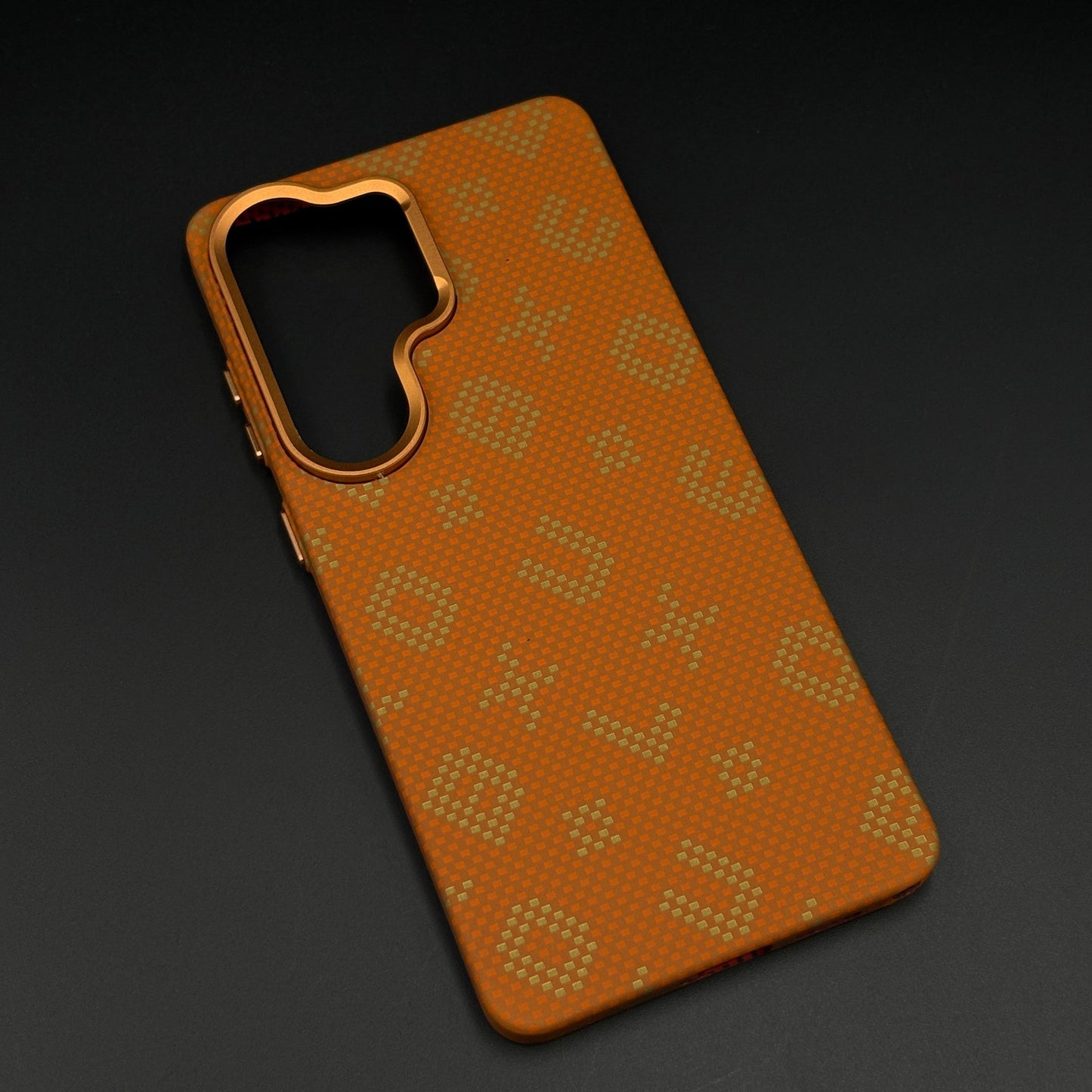 Glow in the Dark Aramid Fiber Case for Samsung Galaxy S26 Ultra | Hidden Magsafe | Luminous Design