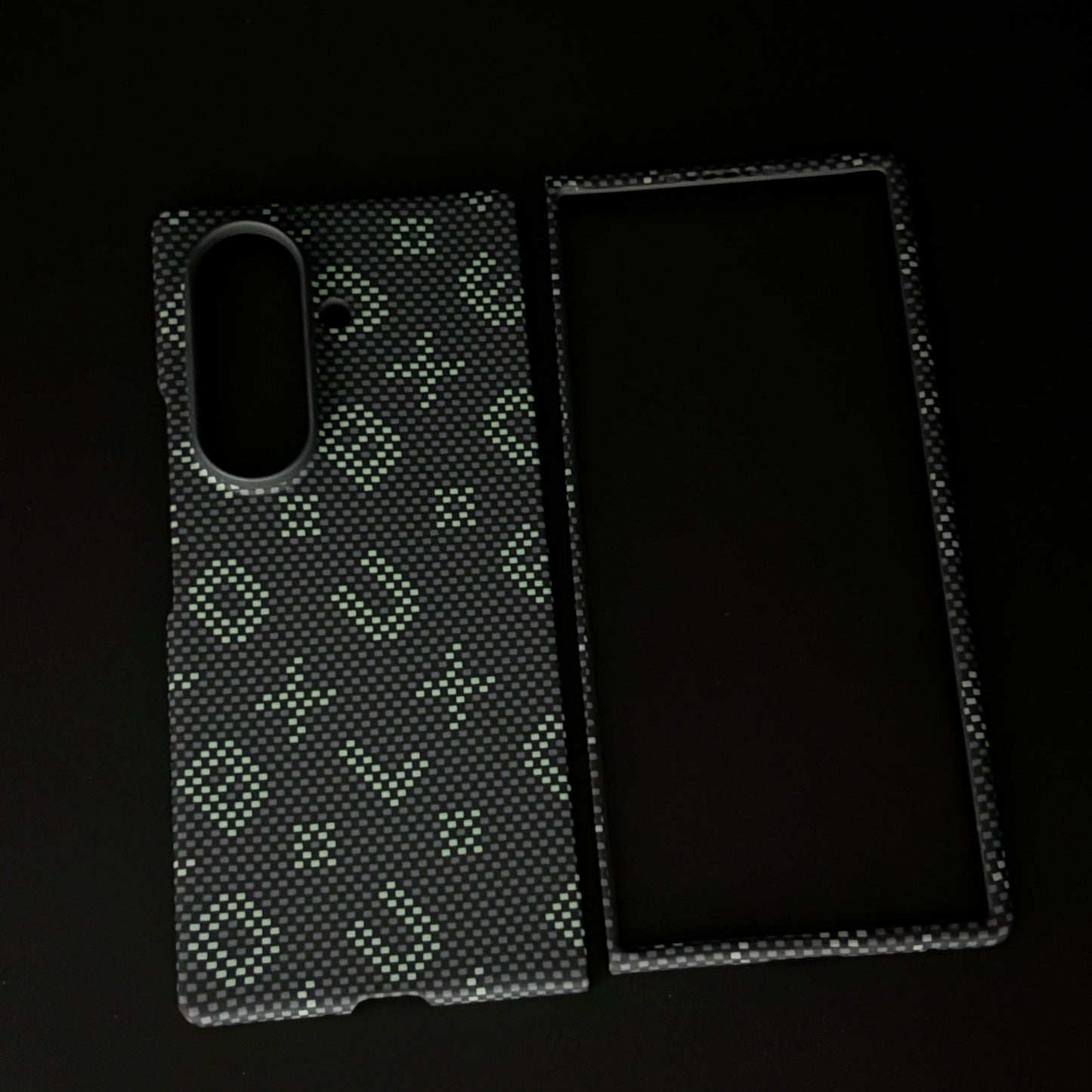 Glow in the Dark Aramid Fiber Case for Samsung Galaxy Z Fold 7 | Hidden Magsafe | Luminous Design