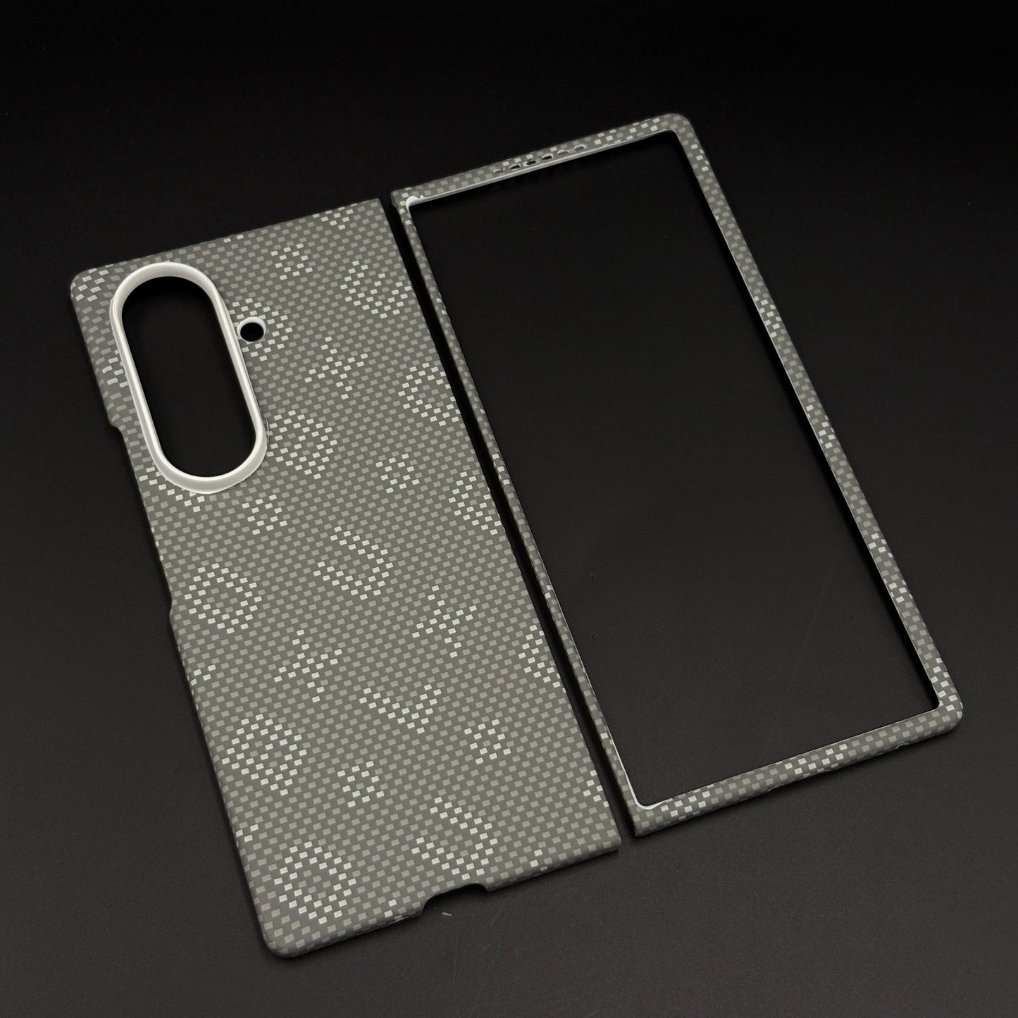Glow in the Dark Aramid Fiber Case for Samsung Galaxy Z Fold 7 | Hidden Magsafe | Luminous Design