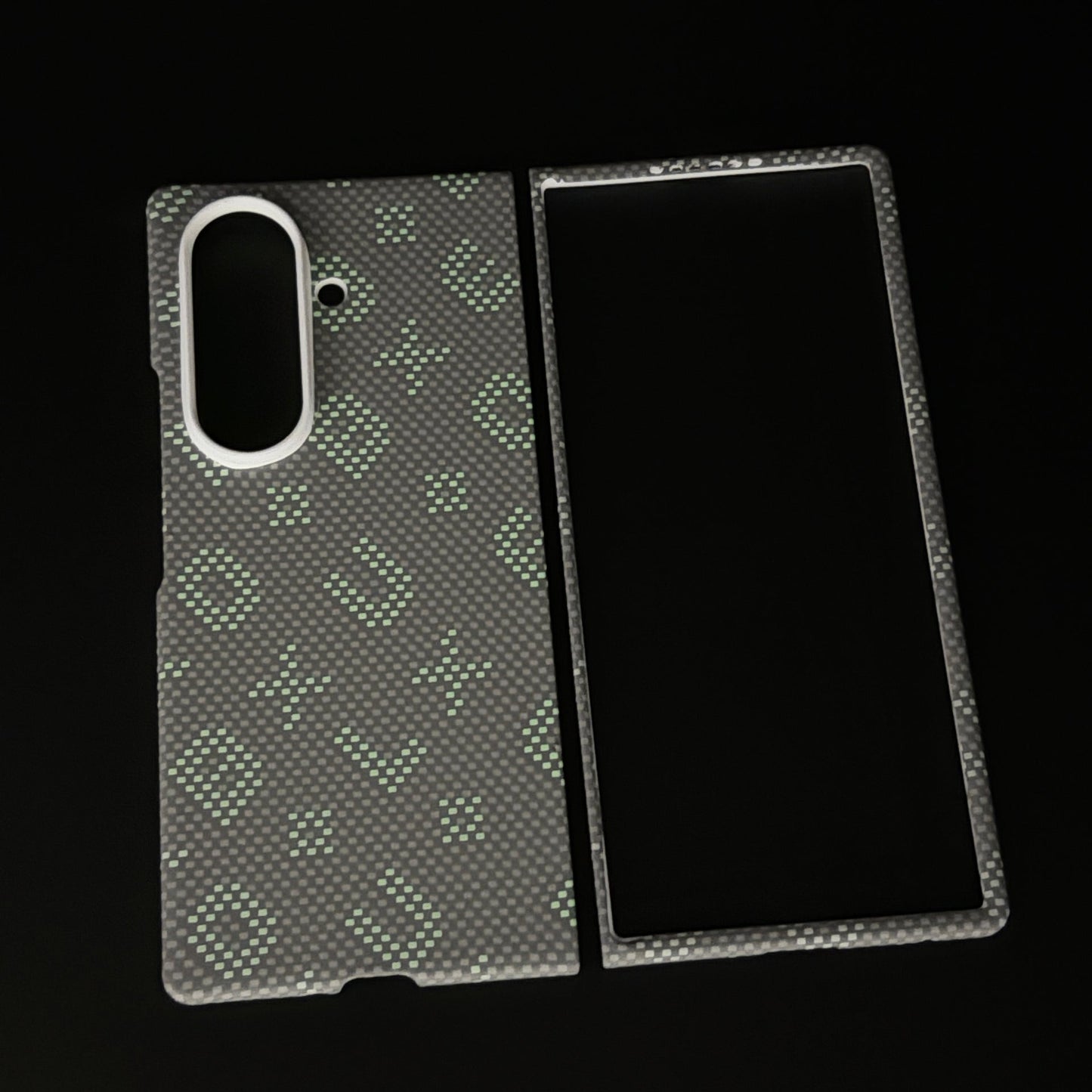 Glow in the Dark Aramid Fiber Case for Samsung Galaxy Z Fold 7 | Hidden Magsafe | Luminous Design
