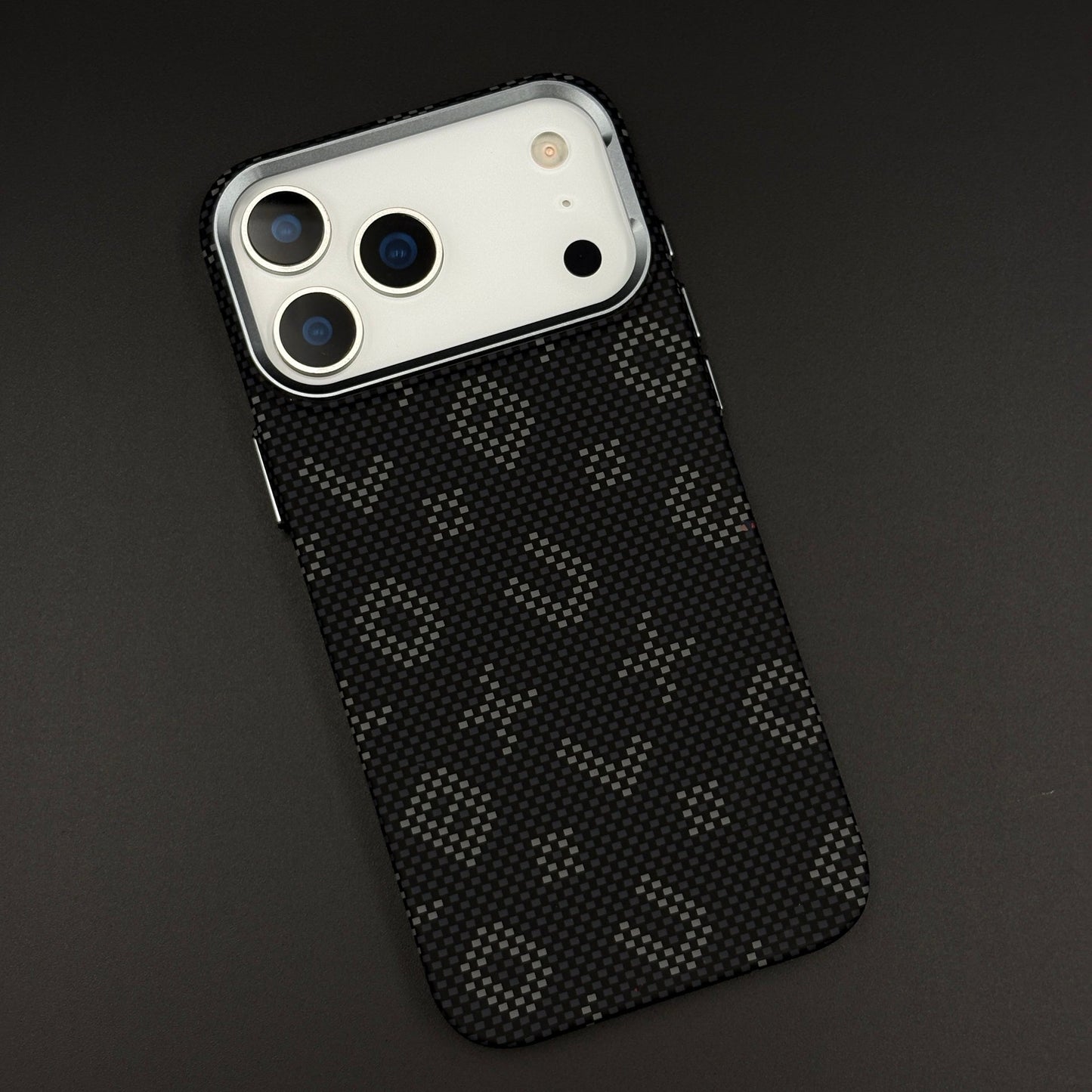 Glow in the Dark Aramid Fiber Phone Case Cover for iPhone 17 Series | Hidden Magsafe | Luminous Design