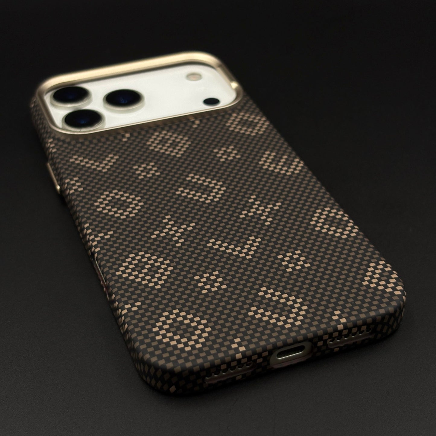 Glow in the Dark Aramid Fiber Phone Case Cover for iPhone 17 Series | Hidden Magsafe | Luminous Design