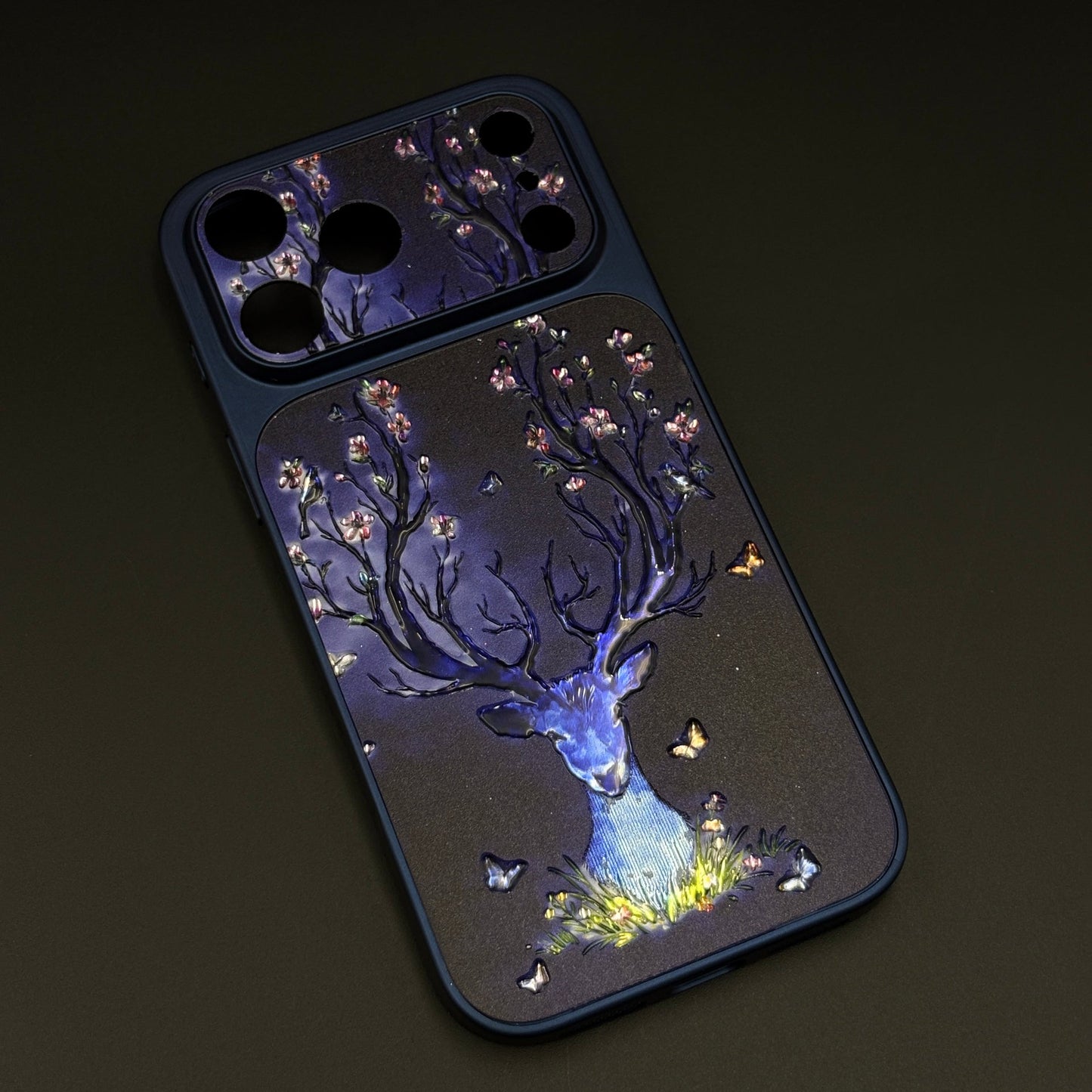 Luxury Deer Embroidery Mobile Case Cover for iPhone 17 Series