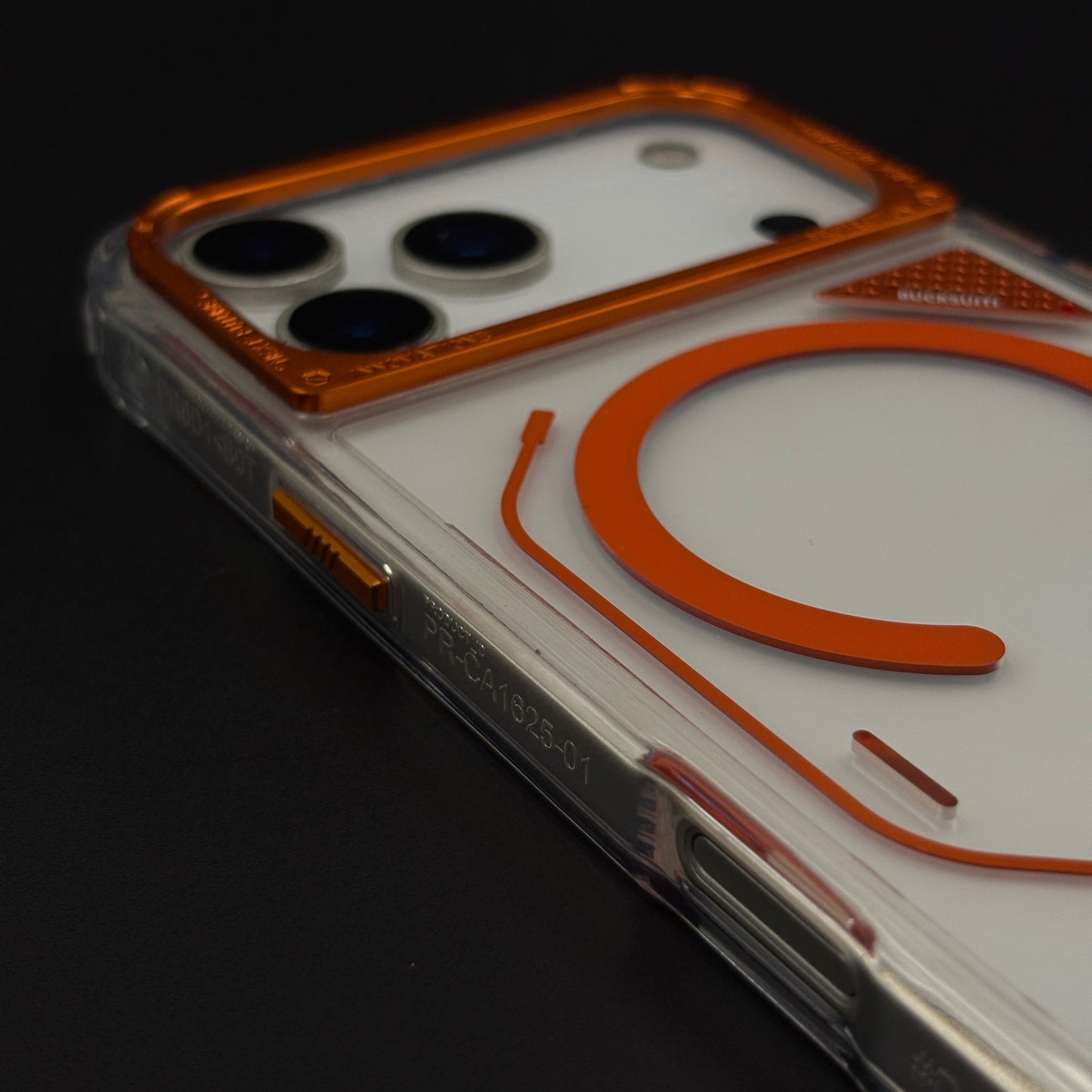Non Yellow Clear Magnetic Magsafe Case for iPhone 17 Series