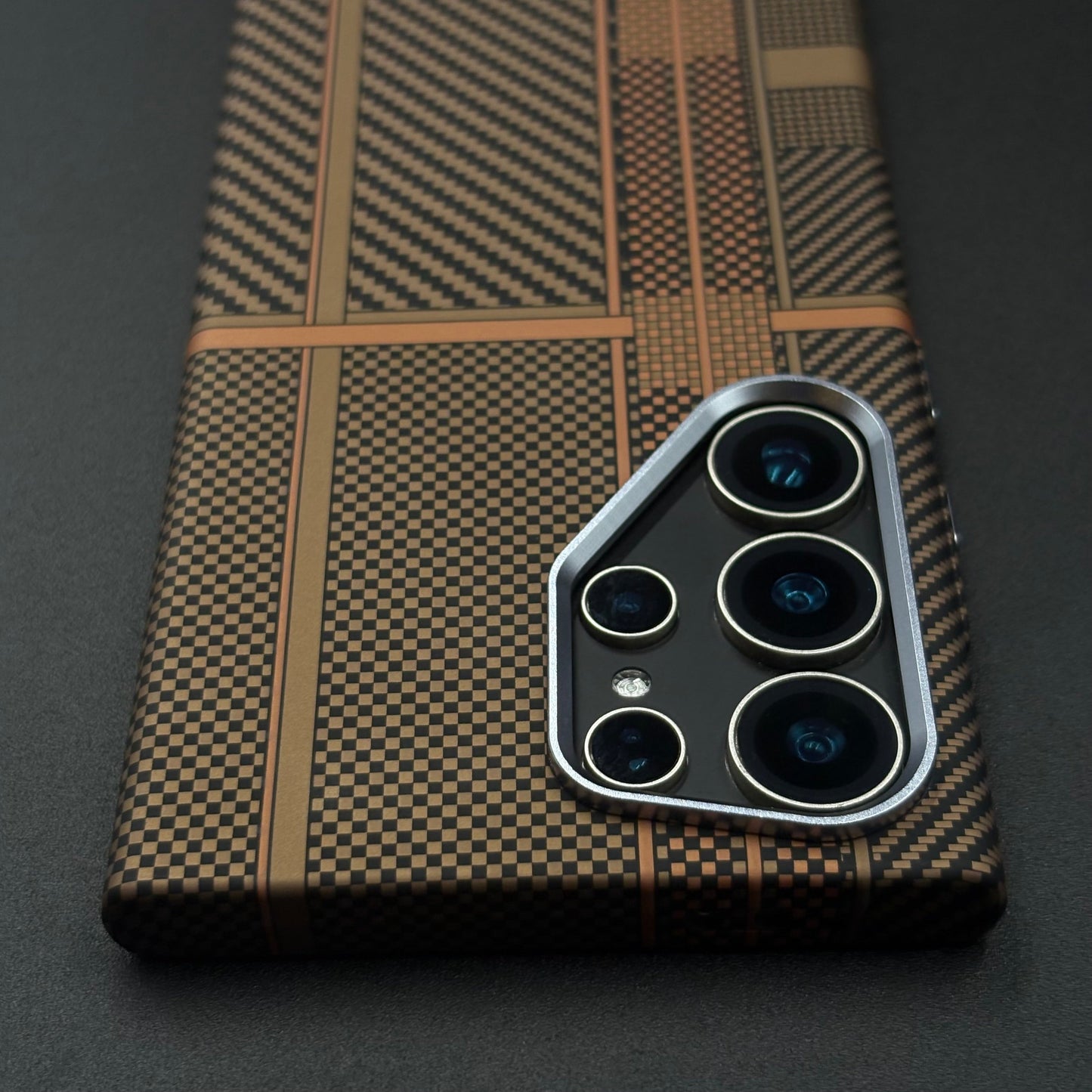 Samsung Galaxy S25 Ultra Desert Brown Premium Slim Case | Rare Aramid Texture Finish | Real Carbon Fibre Feel | Hidden MagSafe