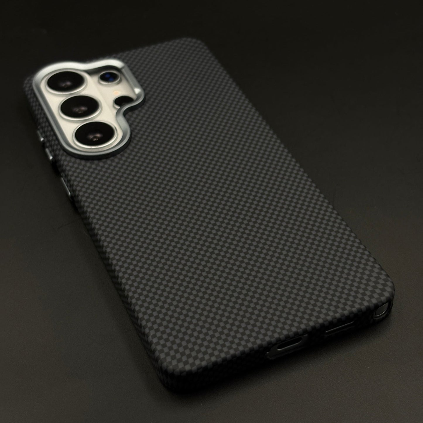 Black Carbon Grid Feel Hidden MagSafe Case Cover for Samsung Galaxy S26 Ultra