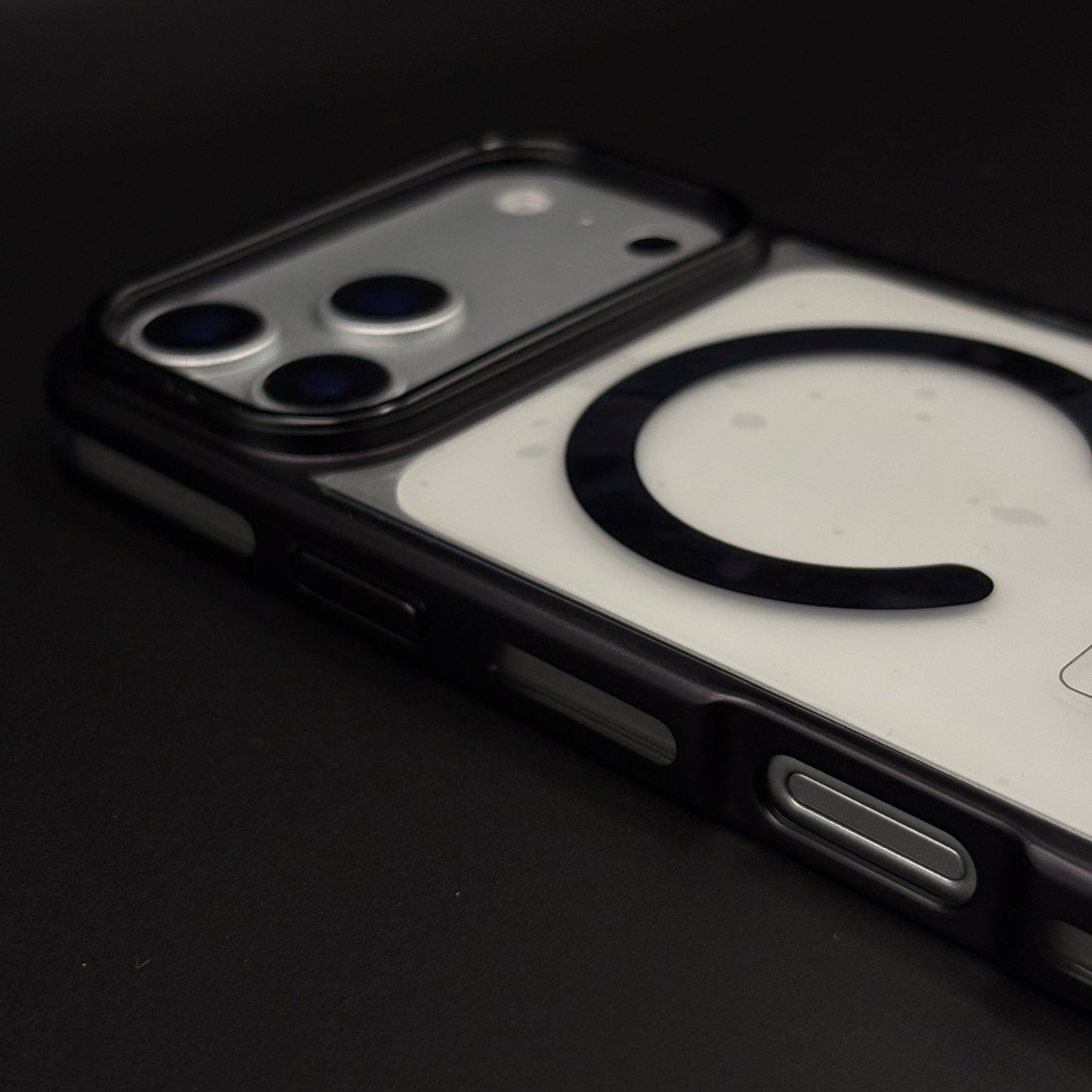 Anti-Yellow Clear MagSafe Phone Case Cover with Camera Bump for iPhone 17 Series