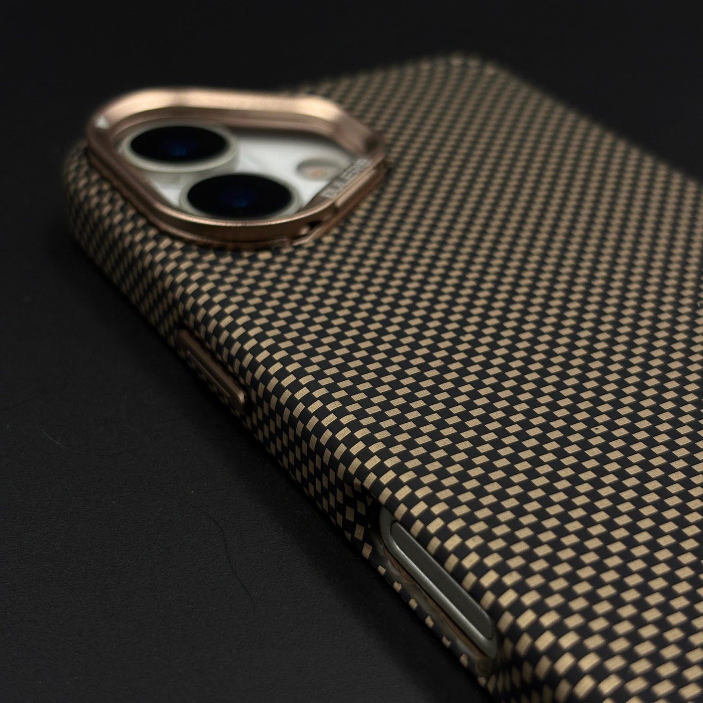 Sand Grid Carbon Fibre Hidden MagSafe Case with Camera Kickstand for iPhone 17