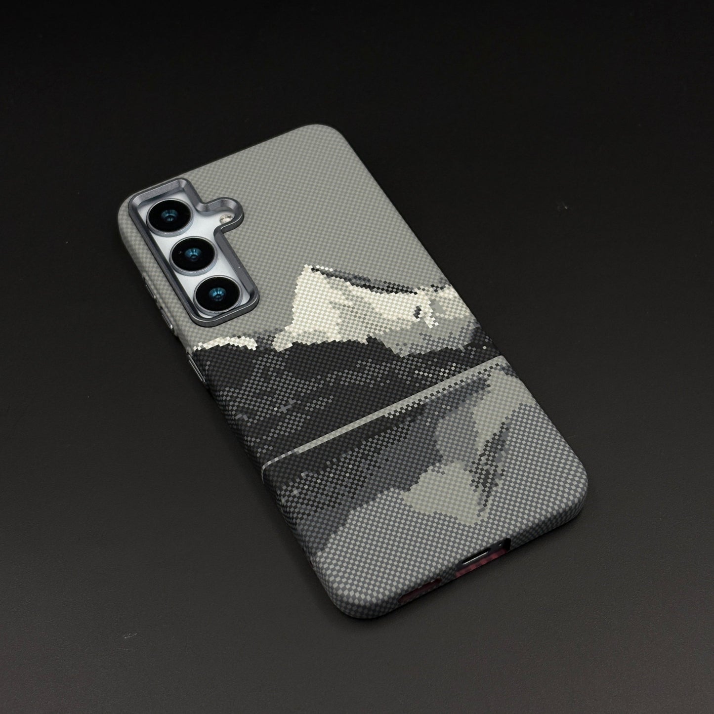 Aramid Texture Case Stripe Pattern Mountain for Samsung Galaxy S24 | S25 Carbon Fibre Feel | Hidden MagSafe | Ultra Slim Fit