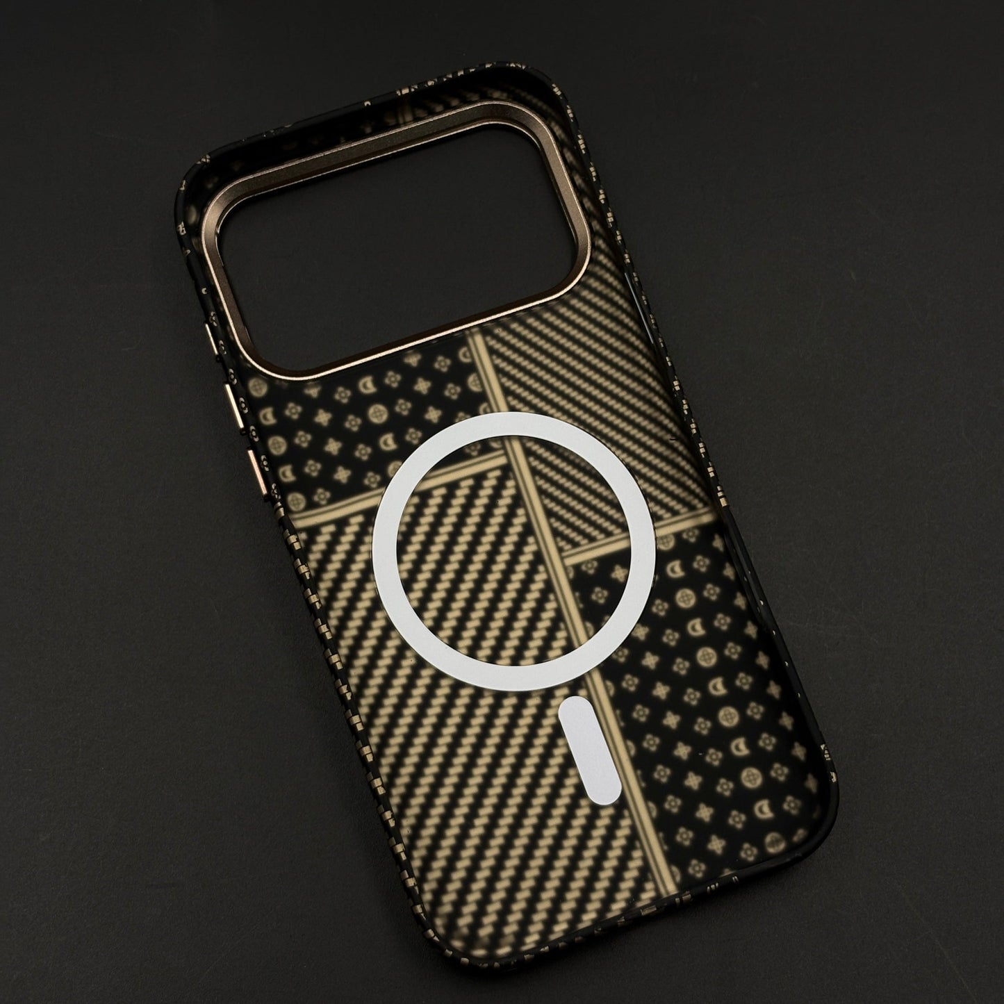 Gold Heritage Carbon Fibre Hidden MagSafe Case with Camera Kickstand for iPhone 17 Series