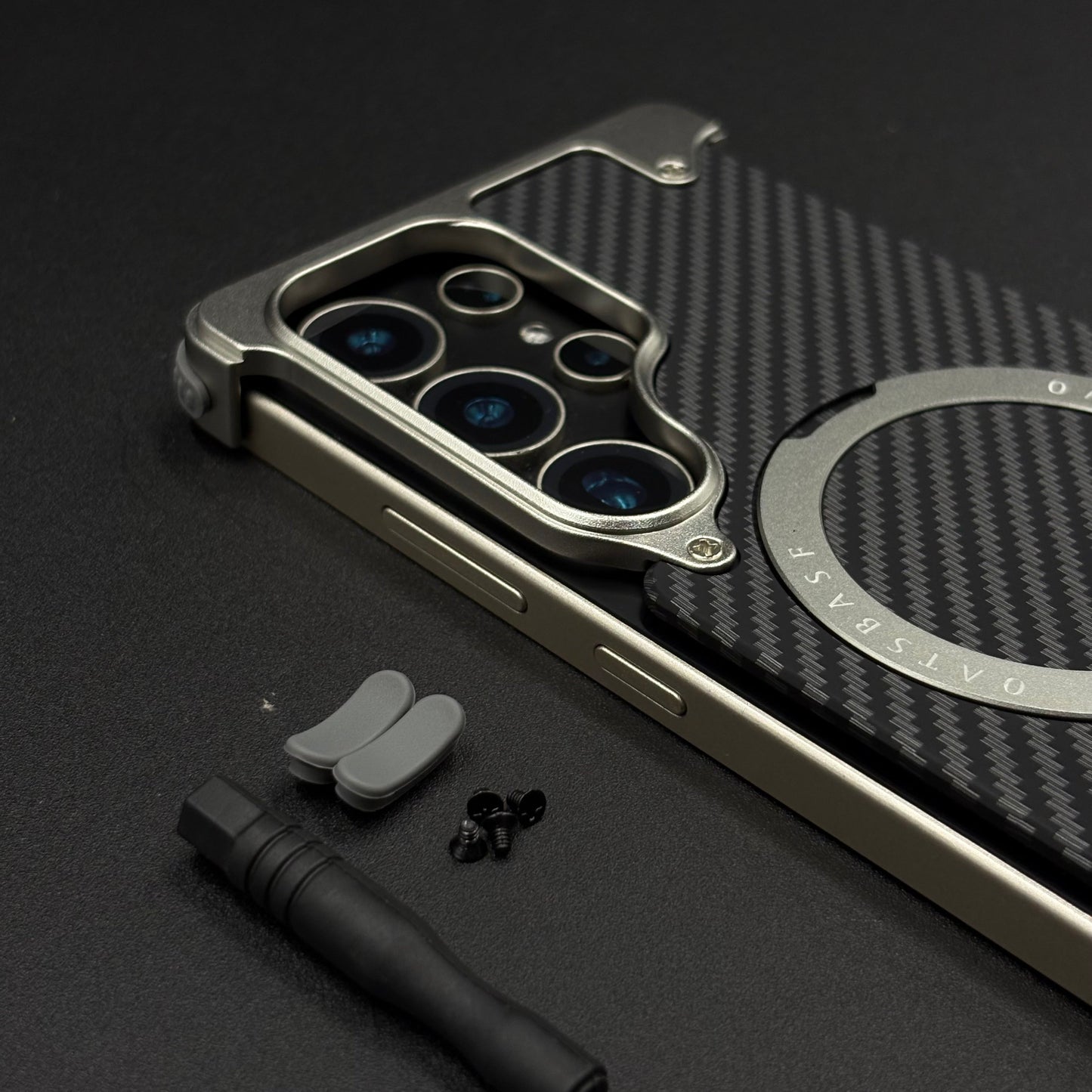 UltraLux Carbon Fibre & Metal MagSafe Case for Samsung Galaxy S24 Ultra | Crafted for Style & Strength